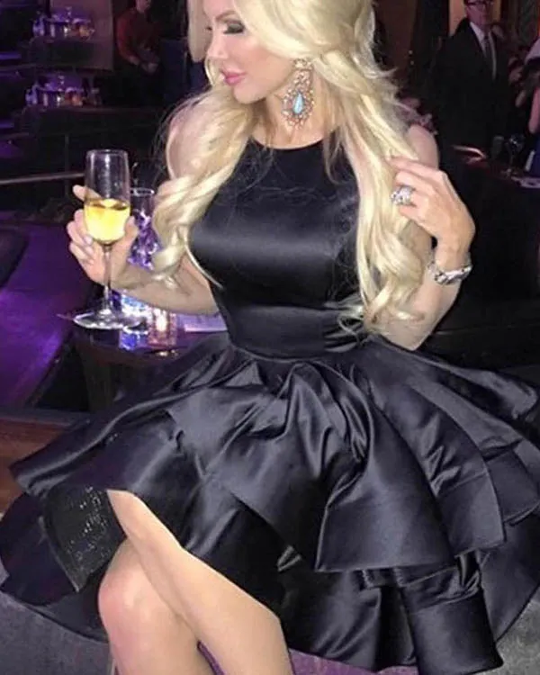 2018 Short Satin Homecoming Dresses Fashion Ruffles Ball Gown Prom Party Gowns Cocktail Dress