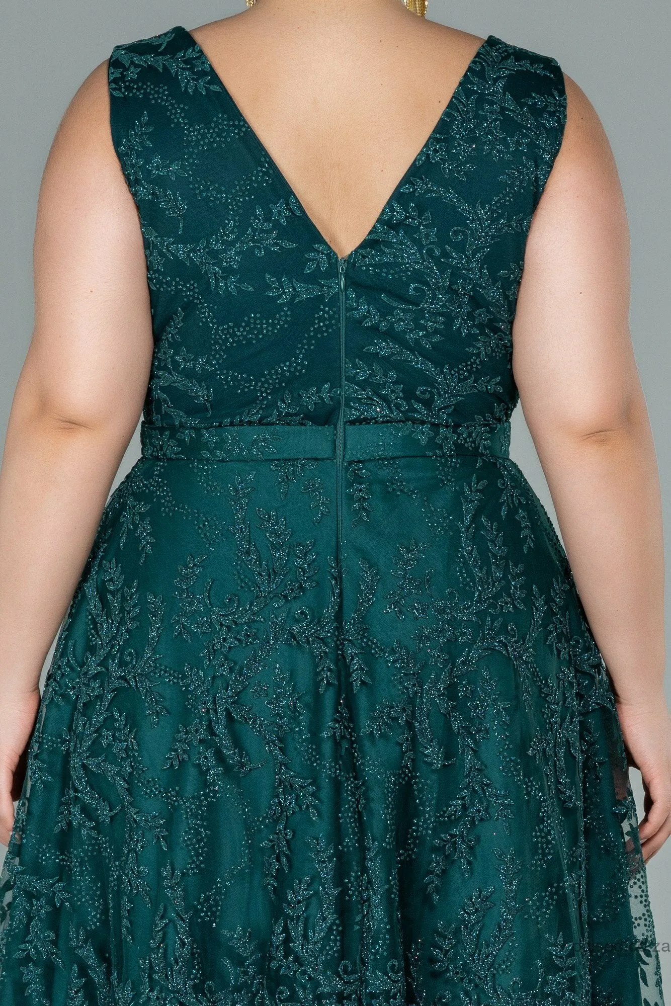 29949 Emerald Green Embroidered Tulle Princess Dress