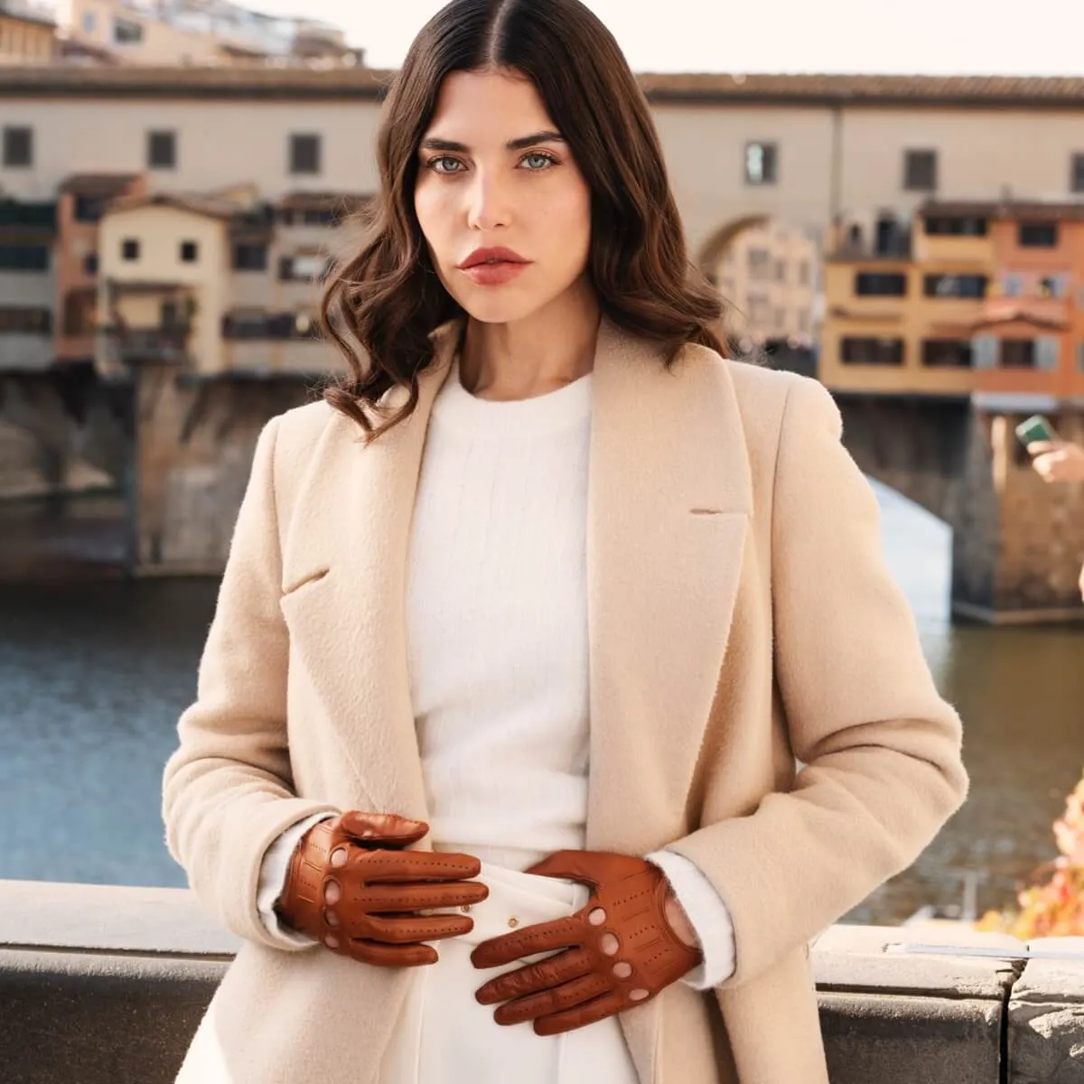 Alessa (cognac) - classic Italian lambskin leather driving gloves & touchscreen feature