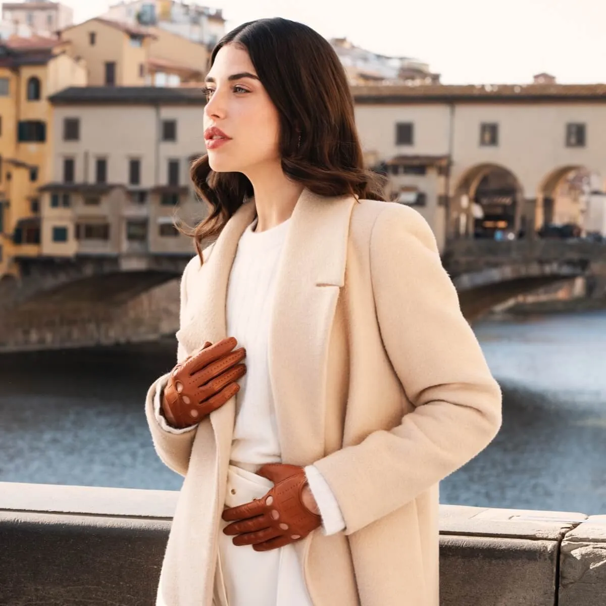 Alessa (cognac) - classic Italian lambskin leather driving gloves & touchscreen feature