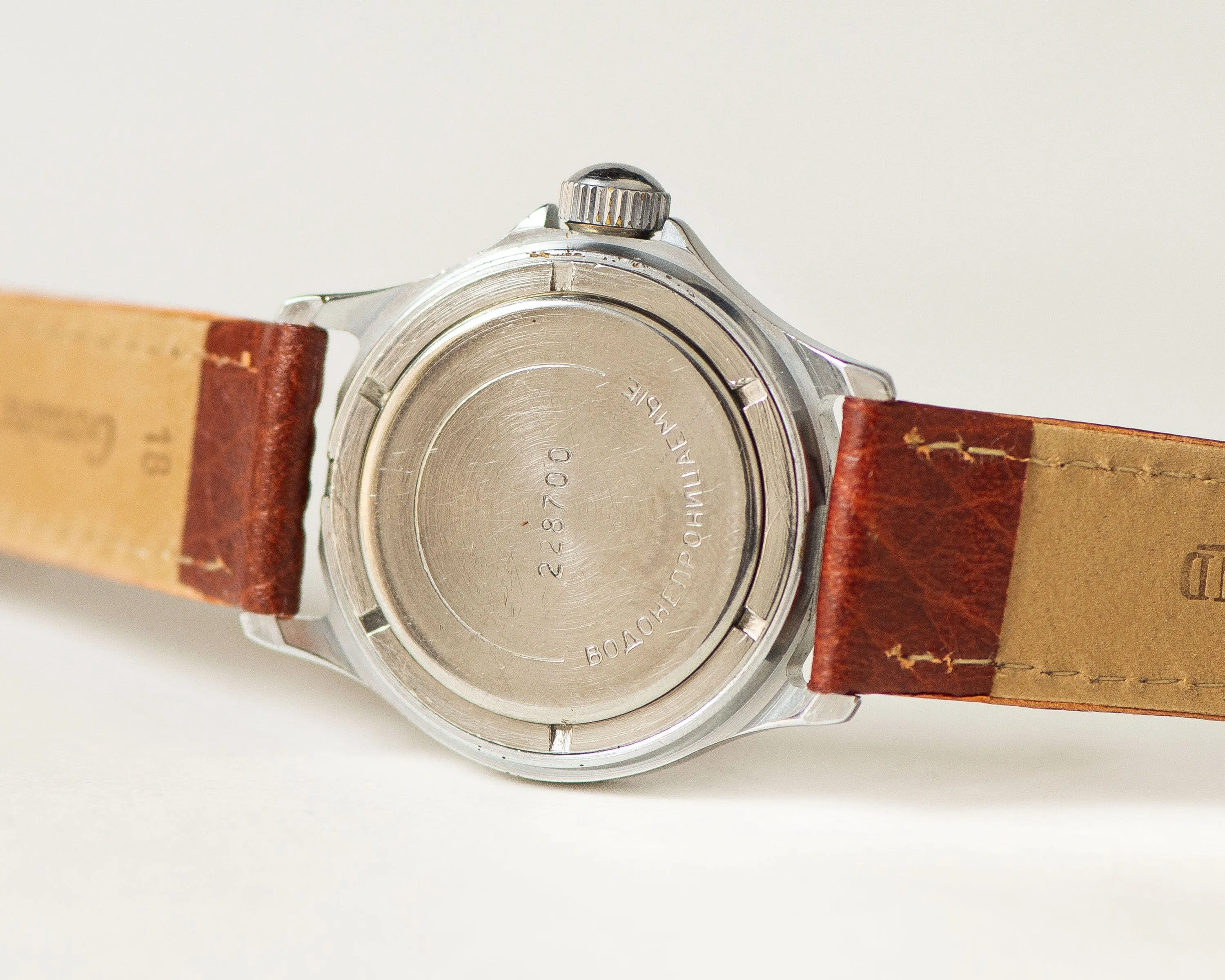 Amphibian watch for women Vostok Desert Shield, waterproof watch for export, chunky watch US flag tomboy wristwatch Gulf War leather strap