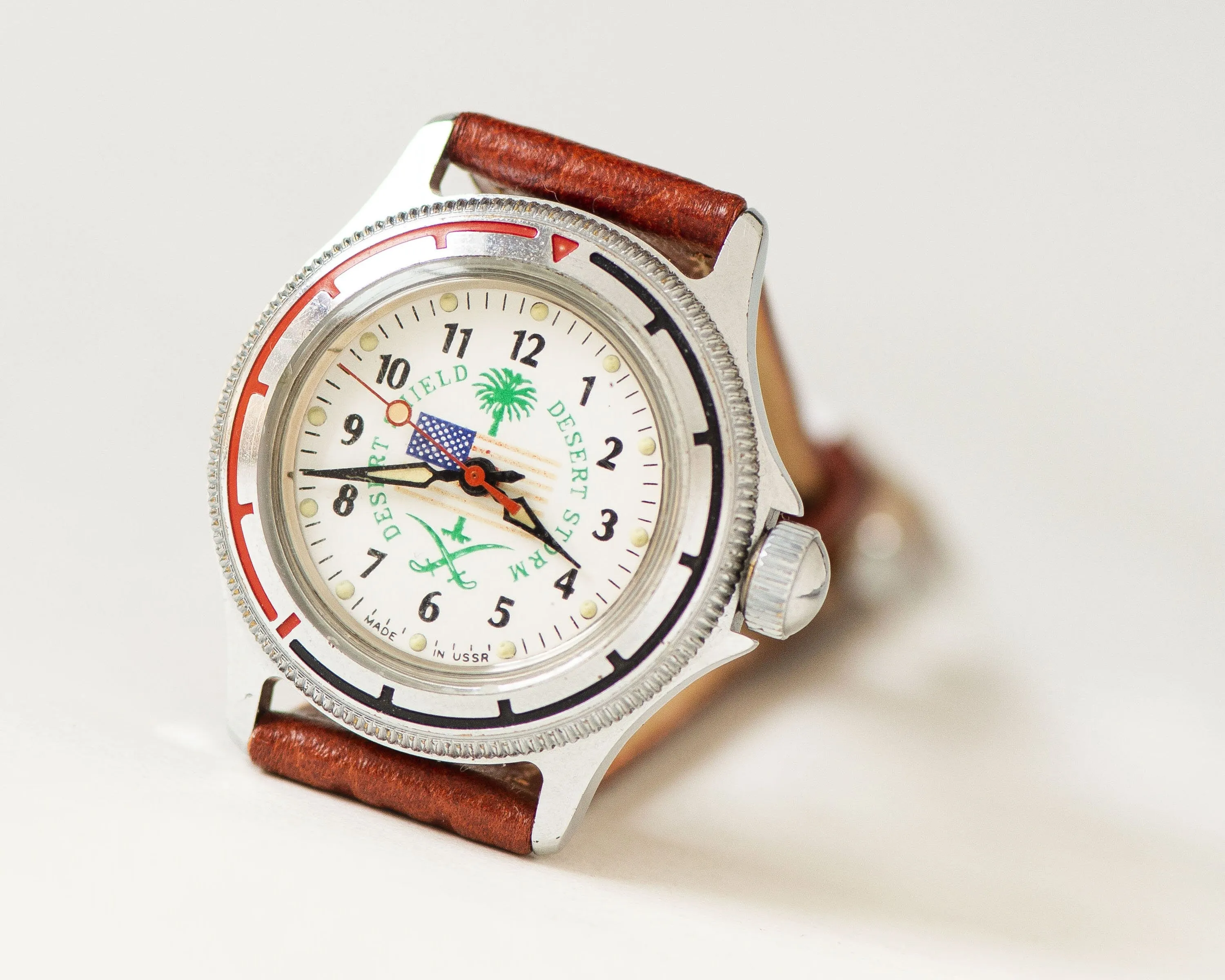 Amphibian watch for women Vostok Desert Shield, waterproof watch for export, chunky watch US flag tomboy wristwatch Gulf War leather strap