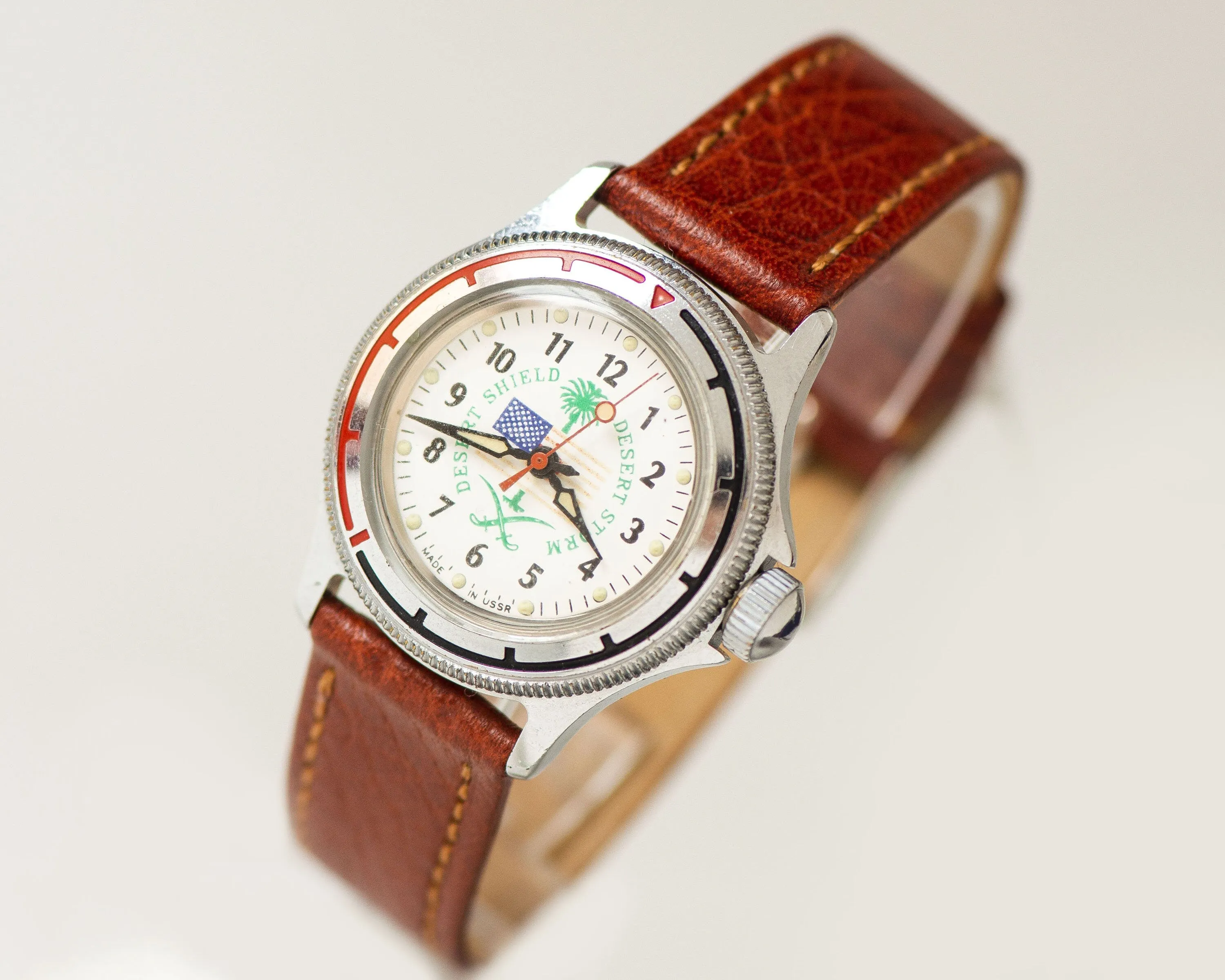 Amphibian watch for women Vostok Desert Shield, waterproof watch for export, chunky watch US flag tomboy wristwatch Gulf War leather strap