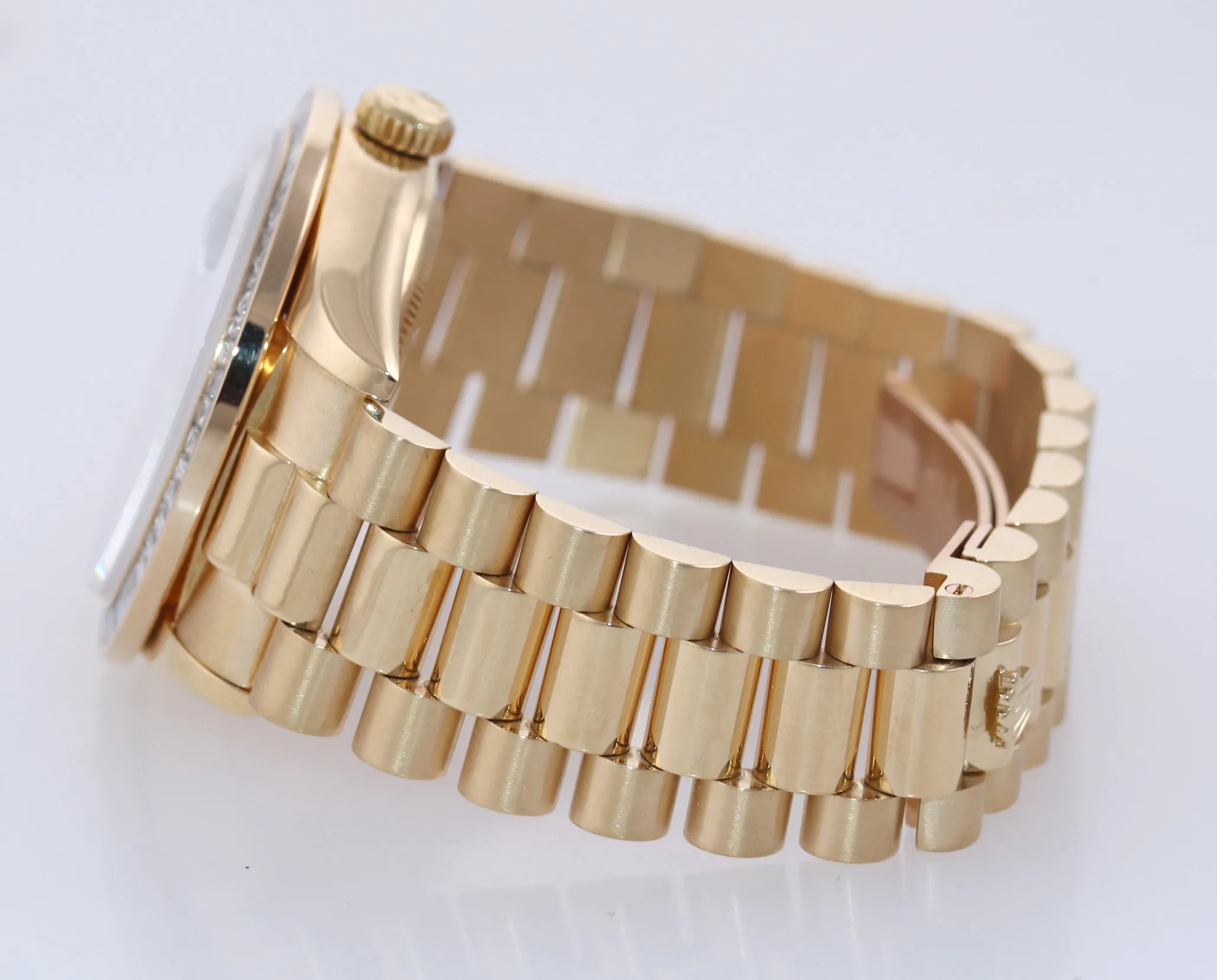 BAGUETTE DIAMOND BEZEL Rolex President 36mm 18038 Yellow Gold Black Dial Watch