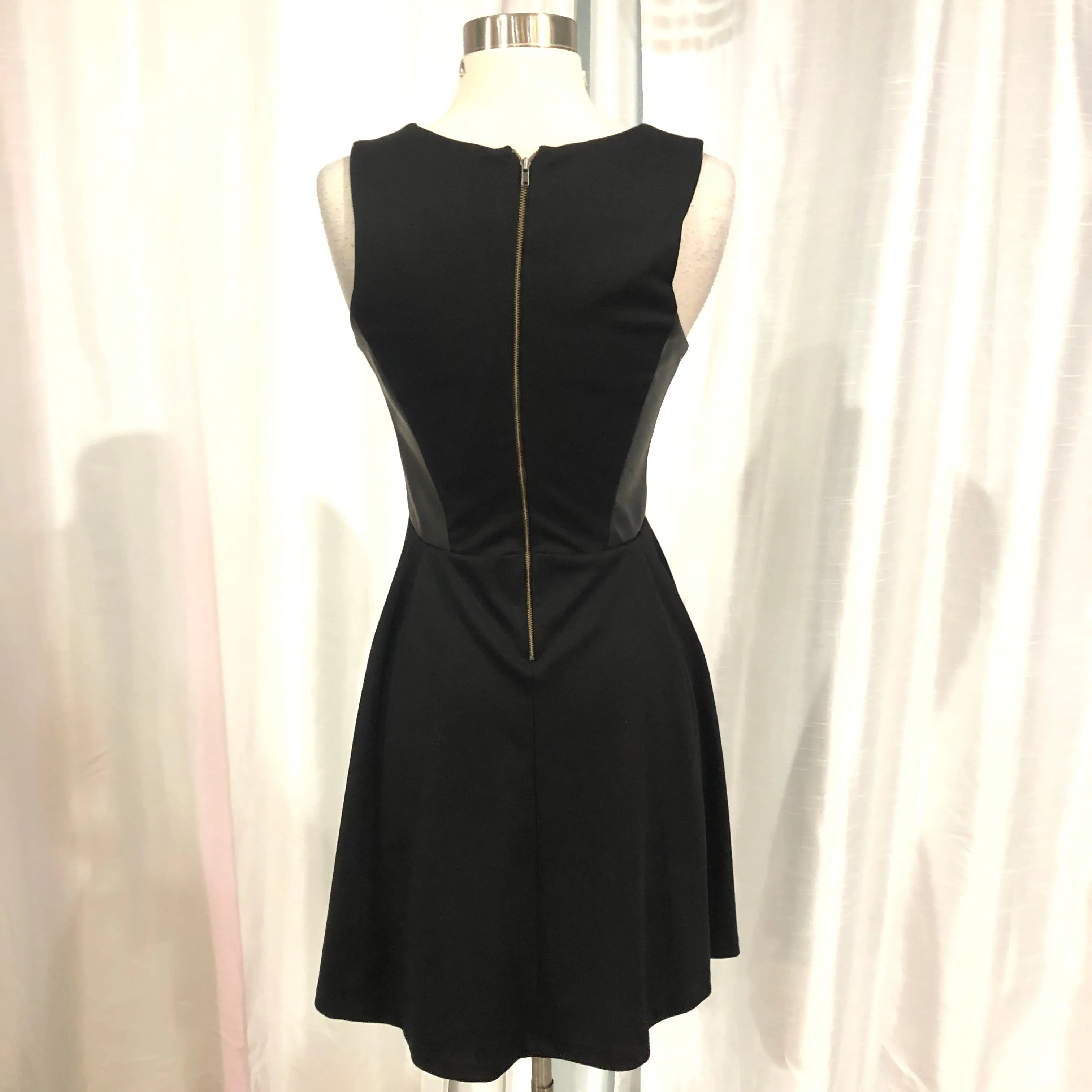 BAR III Short Black Fit & Flare Gown Size M