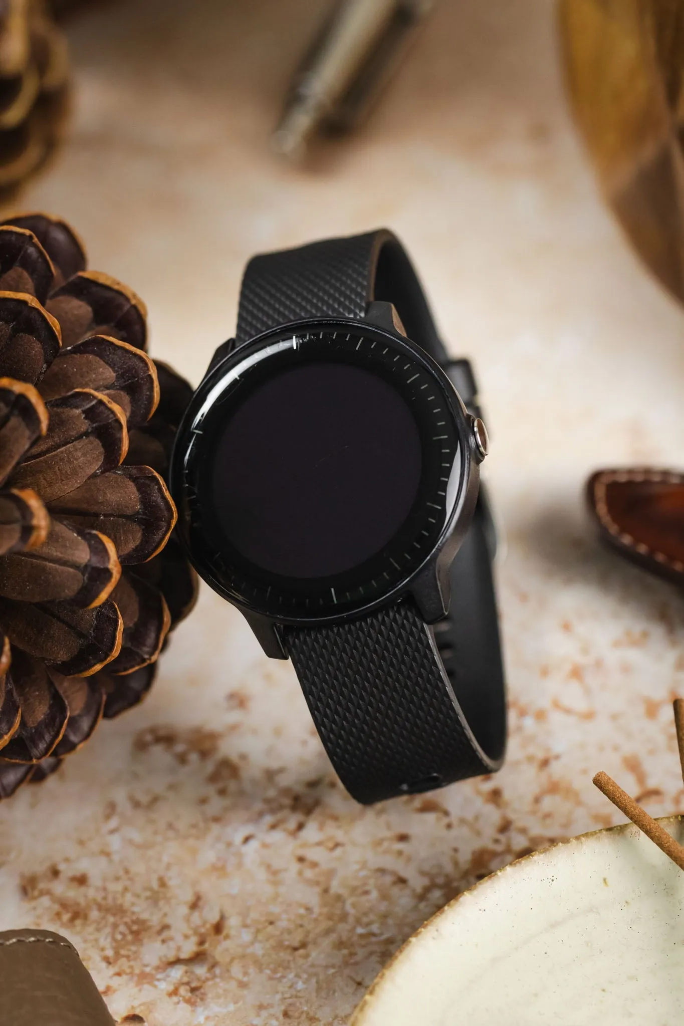 Bonetto Cinturini 330 Wide-Tang Parallel Rubber Watch Strap in BLACK
