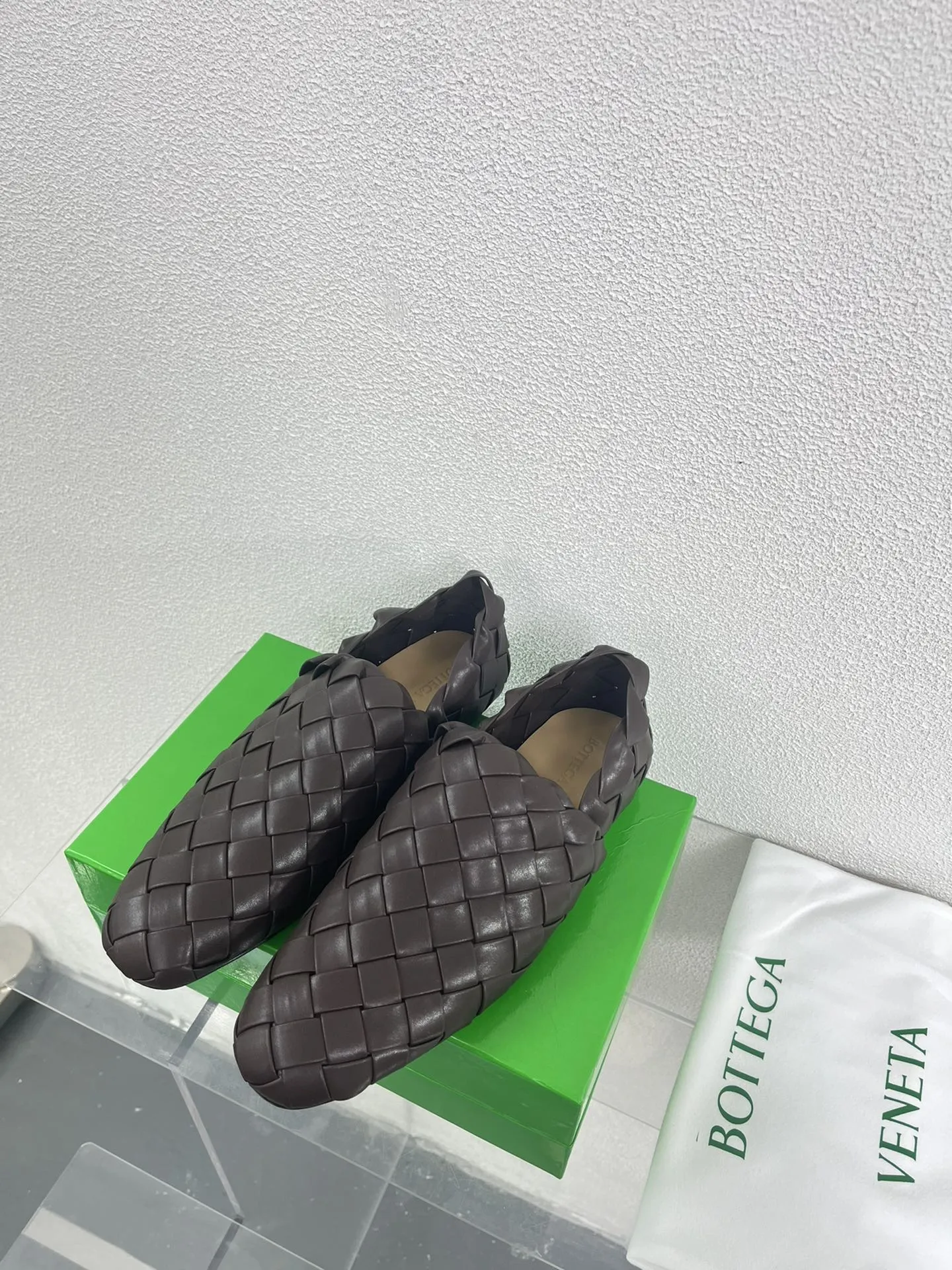 Bottega Veneta Intrecciato Dark Brown Lambskin 972903