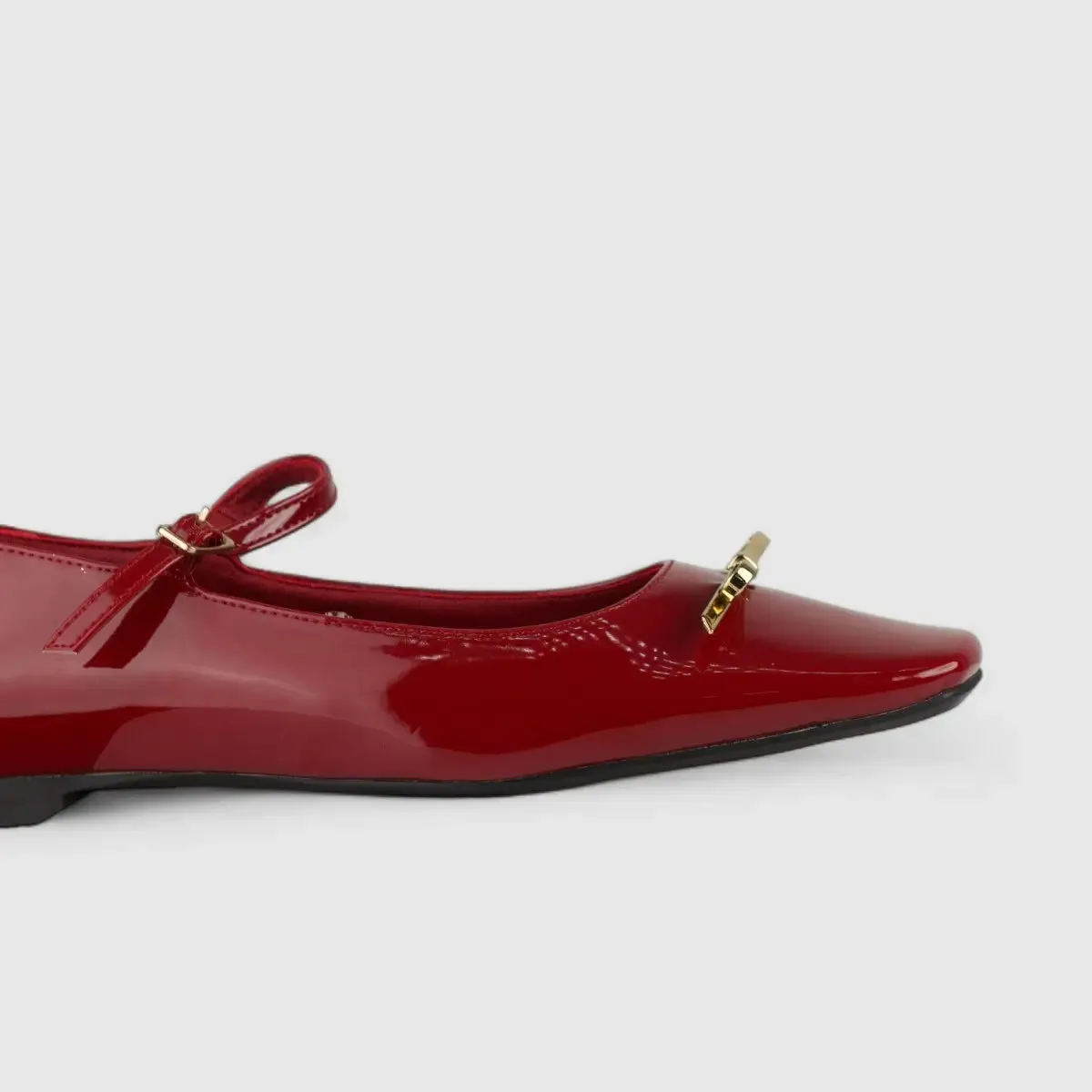 Bulbul Pump Red CAR5022