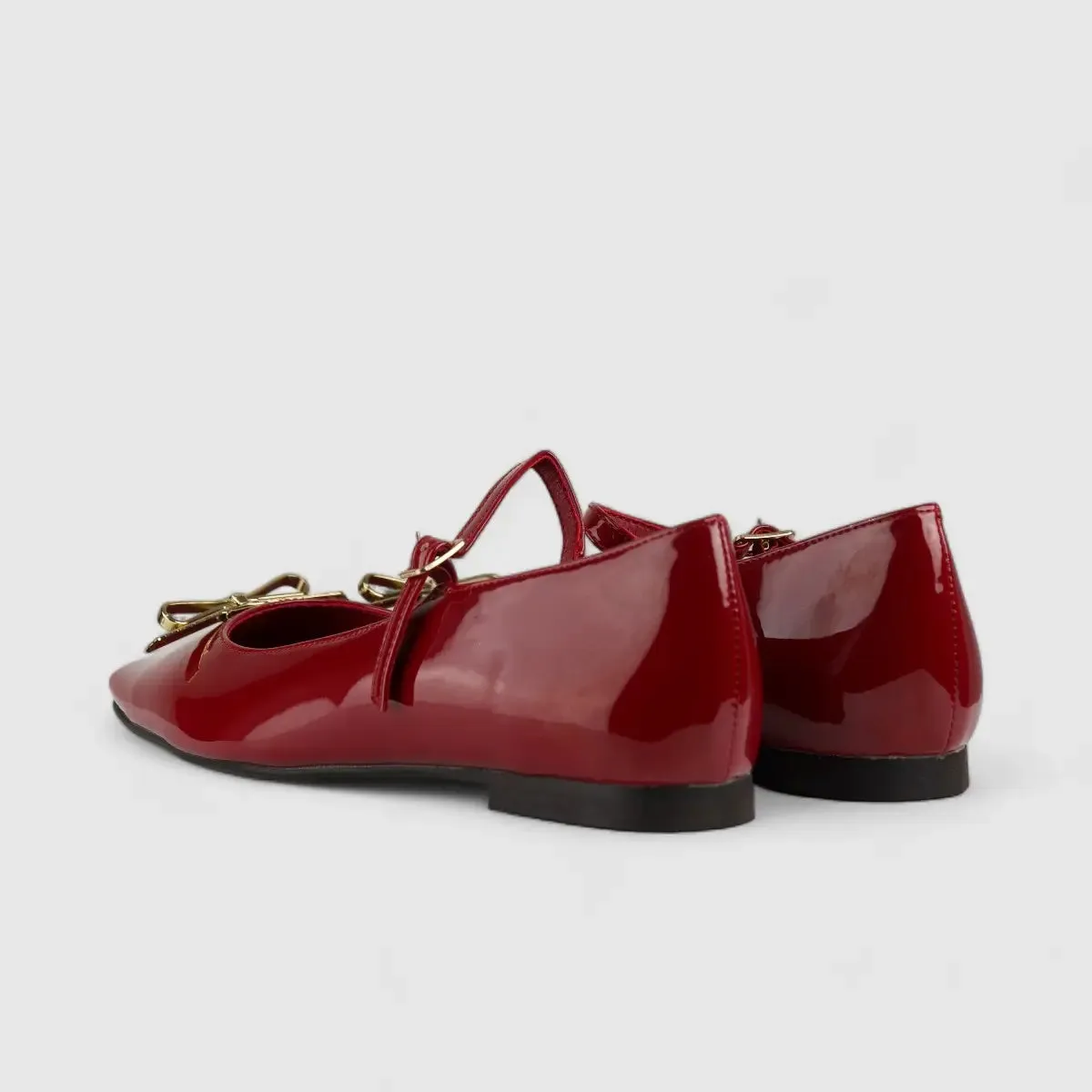 Bulbul Pump Red CAR5022