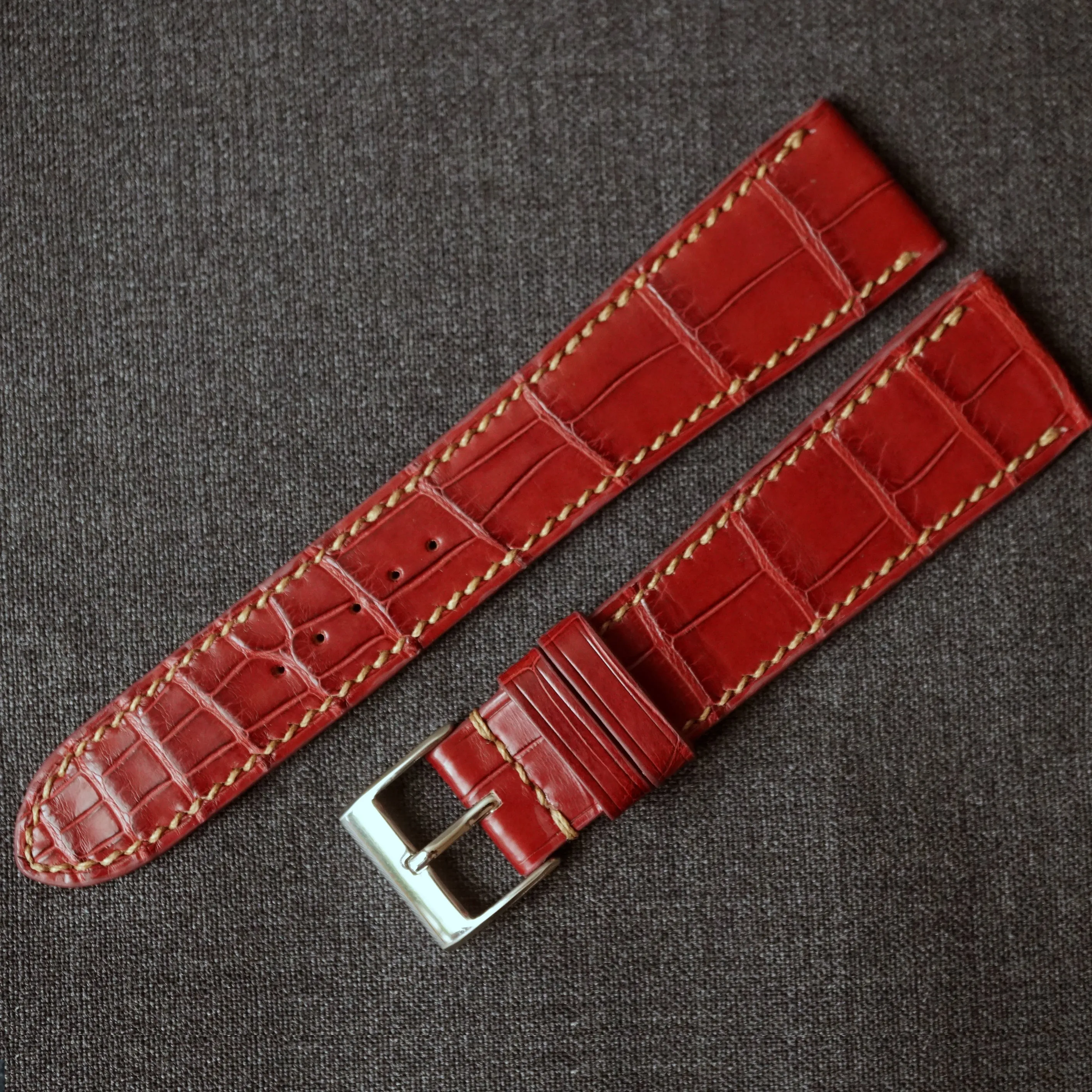 BURGUNDY CUSTOM MADE CROCODILE STRAP