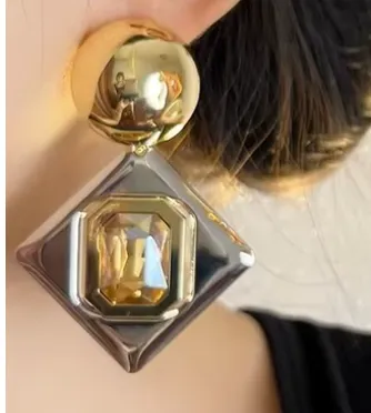 Chandelier Mirror Earring