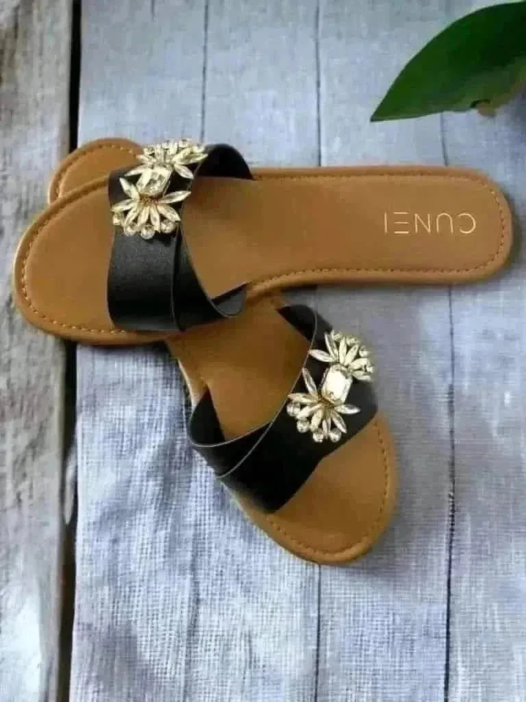Charcoal Brooch Flats