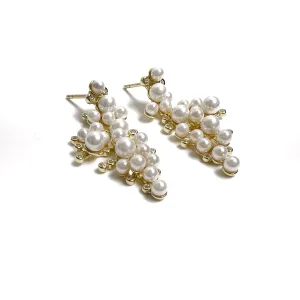 Cluster Pearls Chandelier