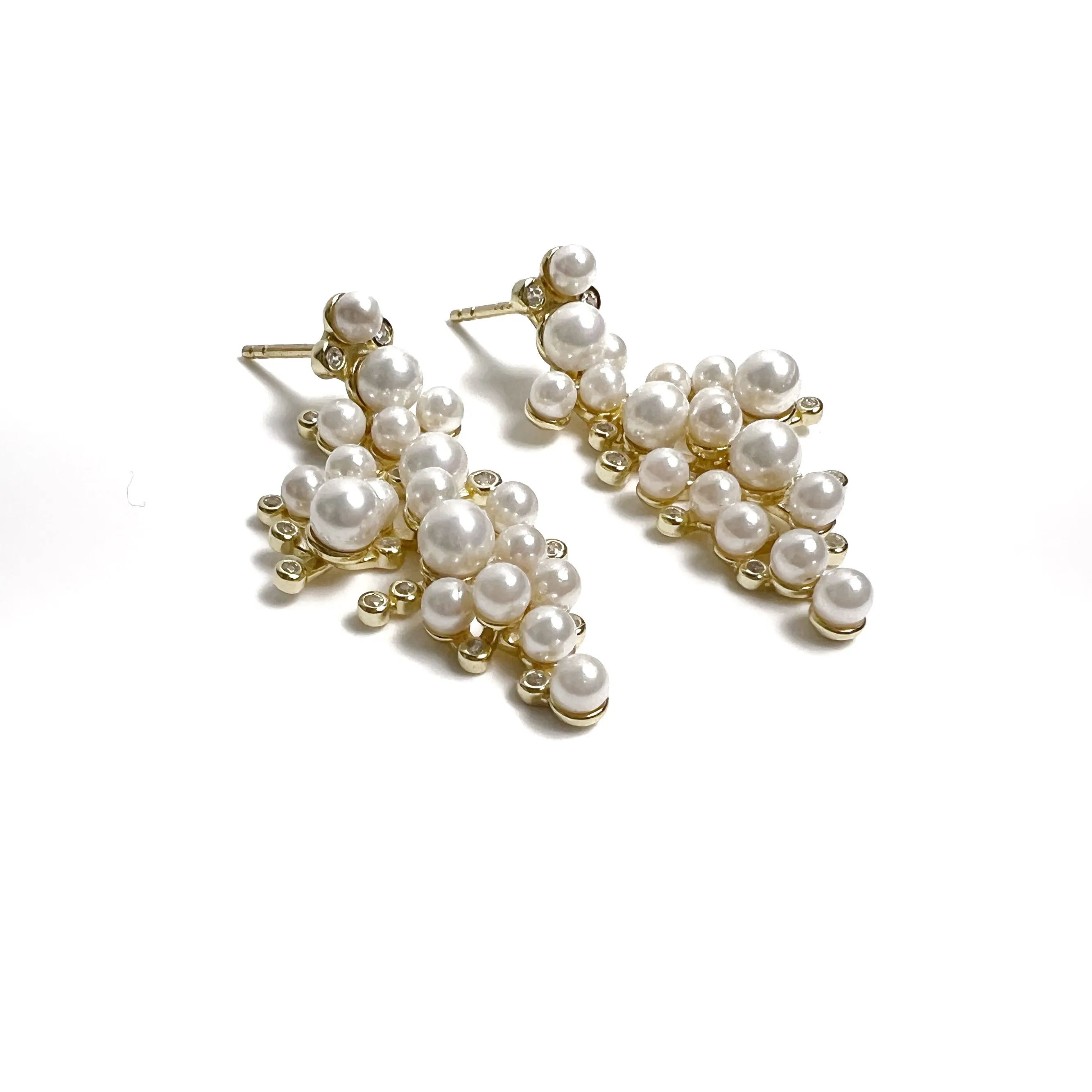 Cluster Pearls Chandelier