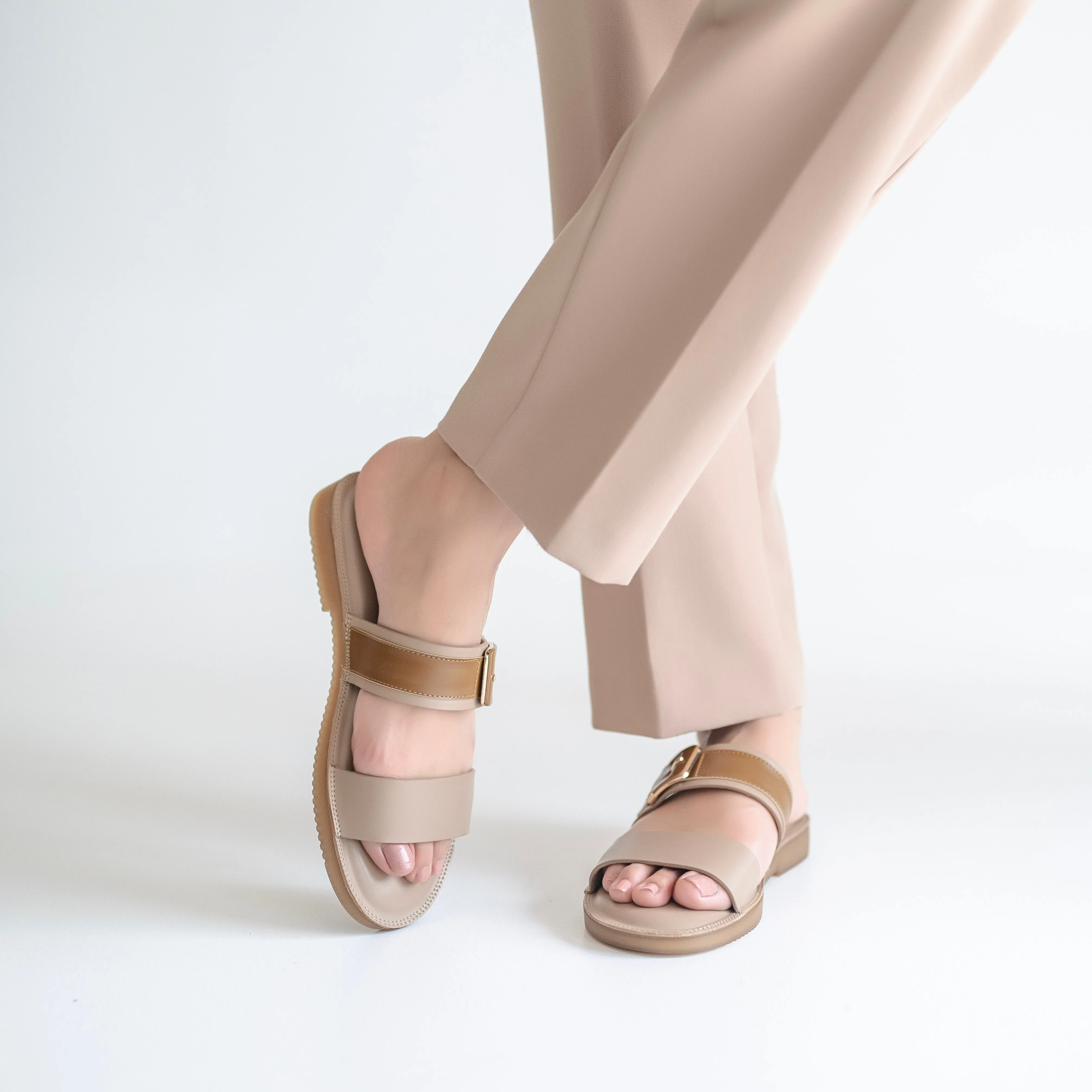 Dual Strap Flats