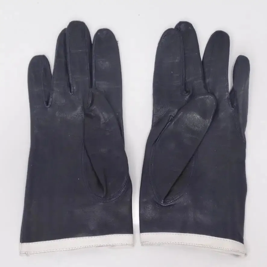 Escada Leather Bow Motif Gloves