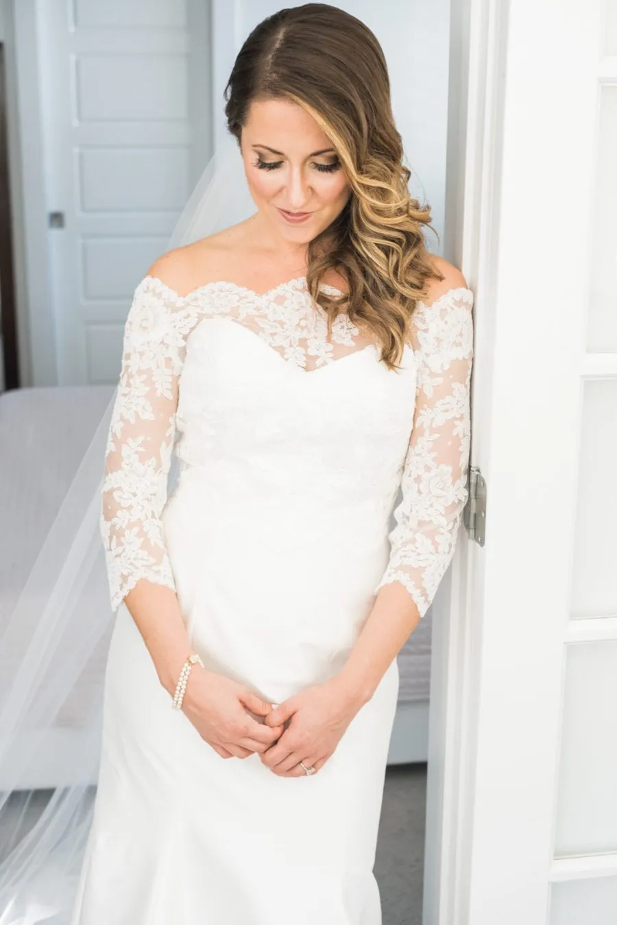 Fit&Flare Off-the-shoulder Wedding Gown with Scalloped Lace Sleeves