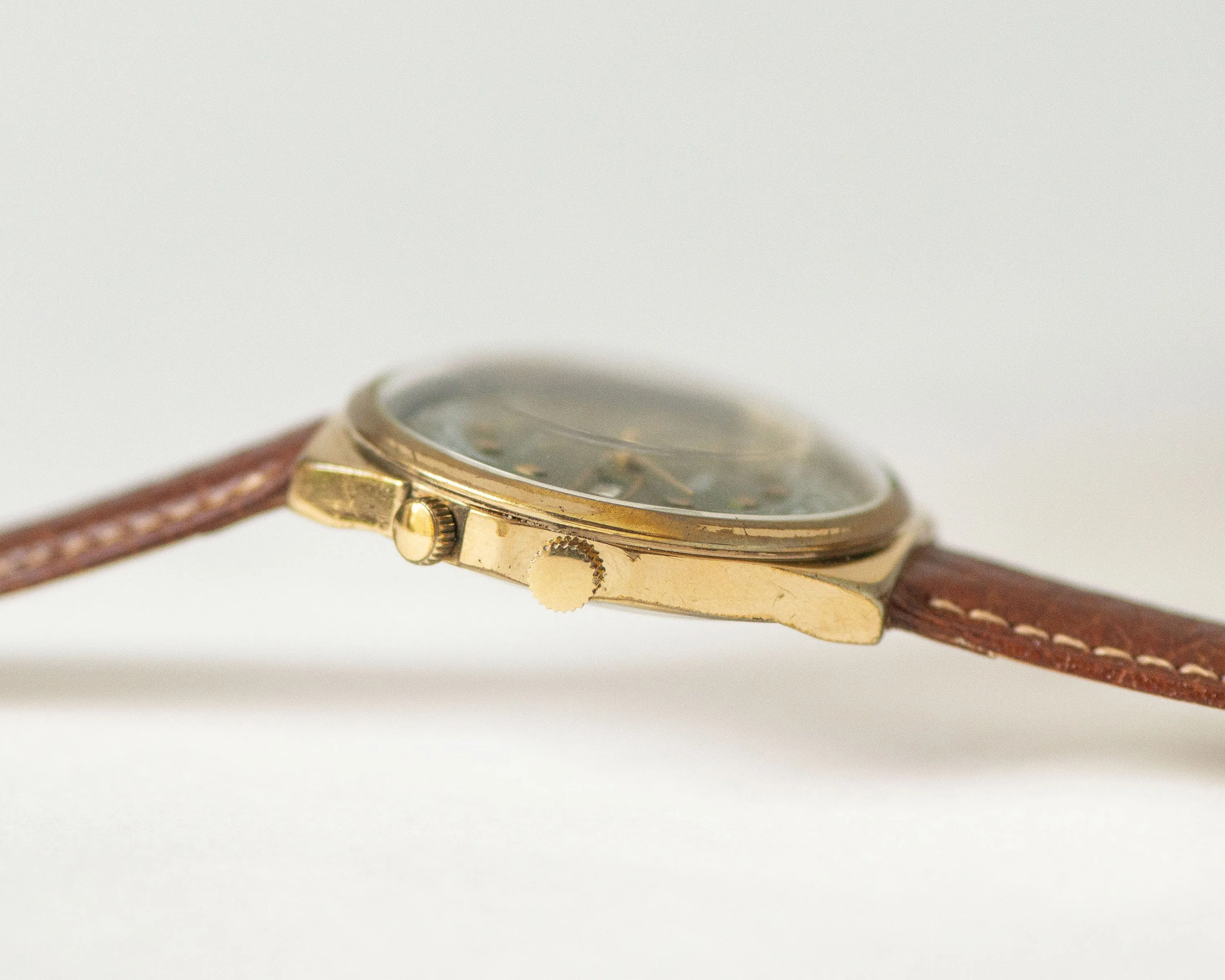 Green men’s watch perpetual calendar, gold plated wristwatch Rocket, chunky vintage men's watch modern, new premium leather strap