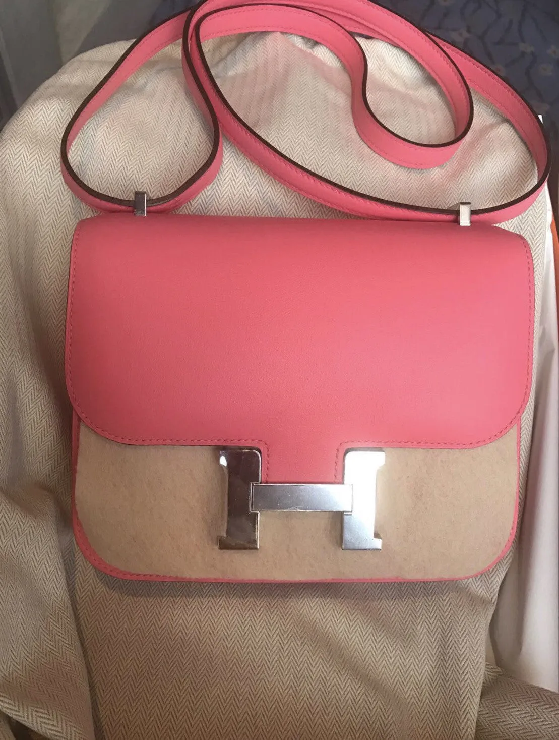 Hermès Constance 18 Rose Azalee Swift Palladium Hardware PHW A Stamp 2017 <!18848993>