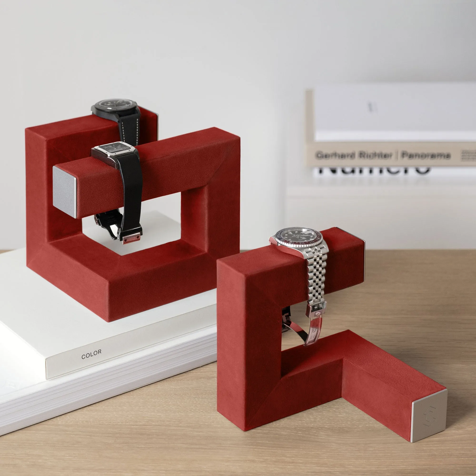 HUDSON DUO WATCH STAND - CRIMSON / GREY