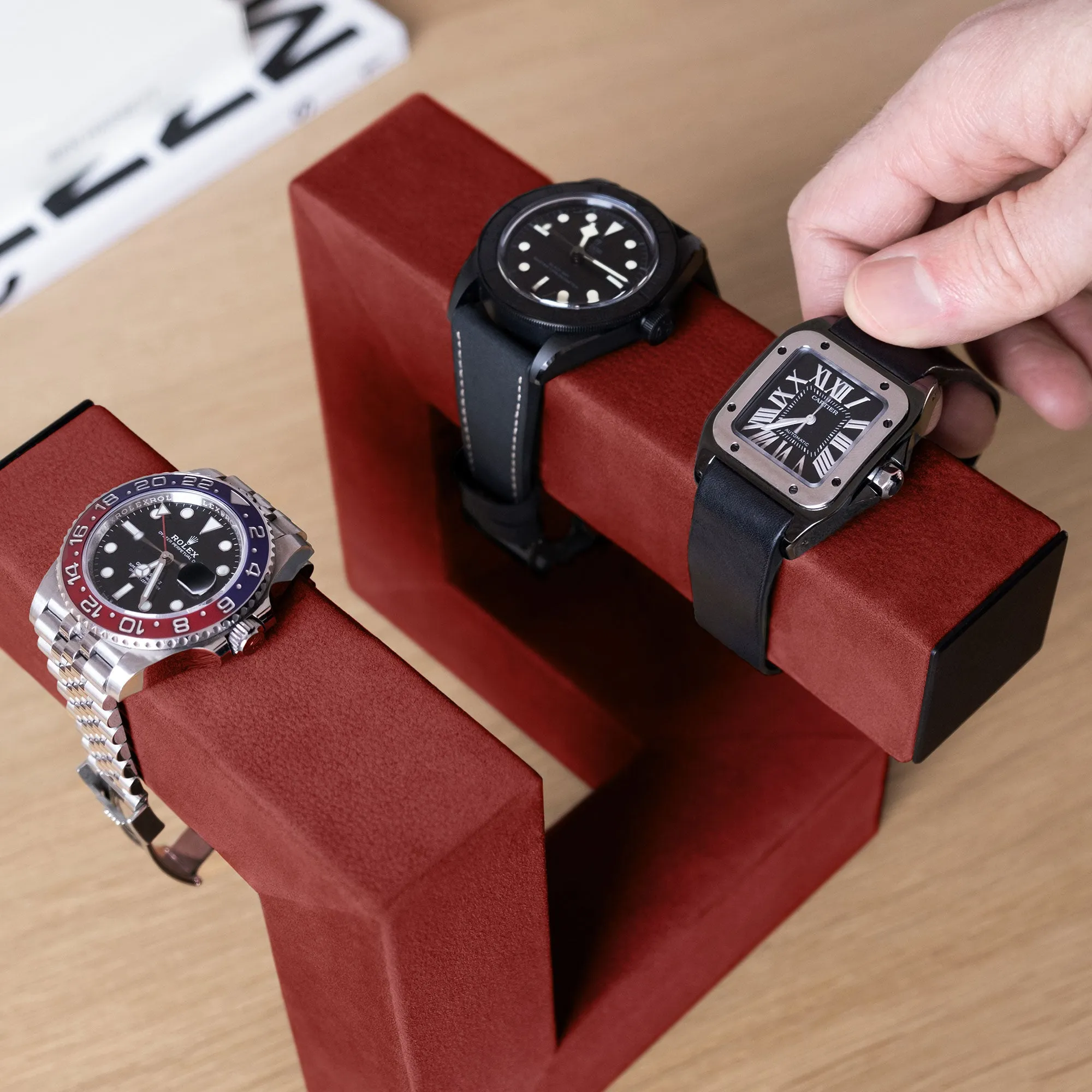 HUDSON DUO WATCH STAND - CRIMSON / GREY