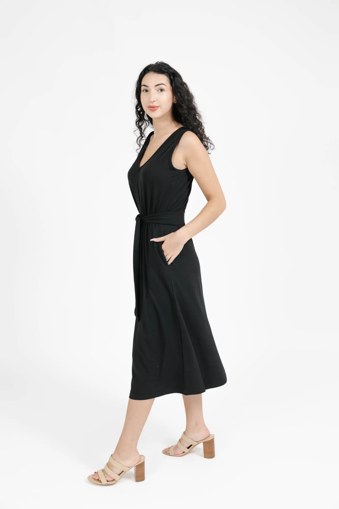 Ivy Midi Dress in Midnight Black
