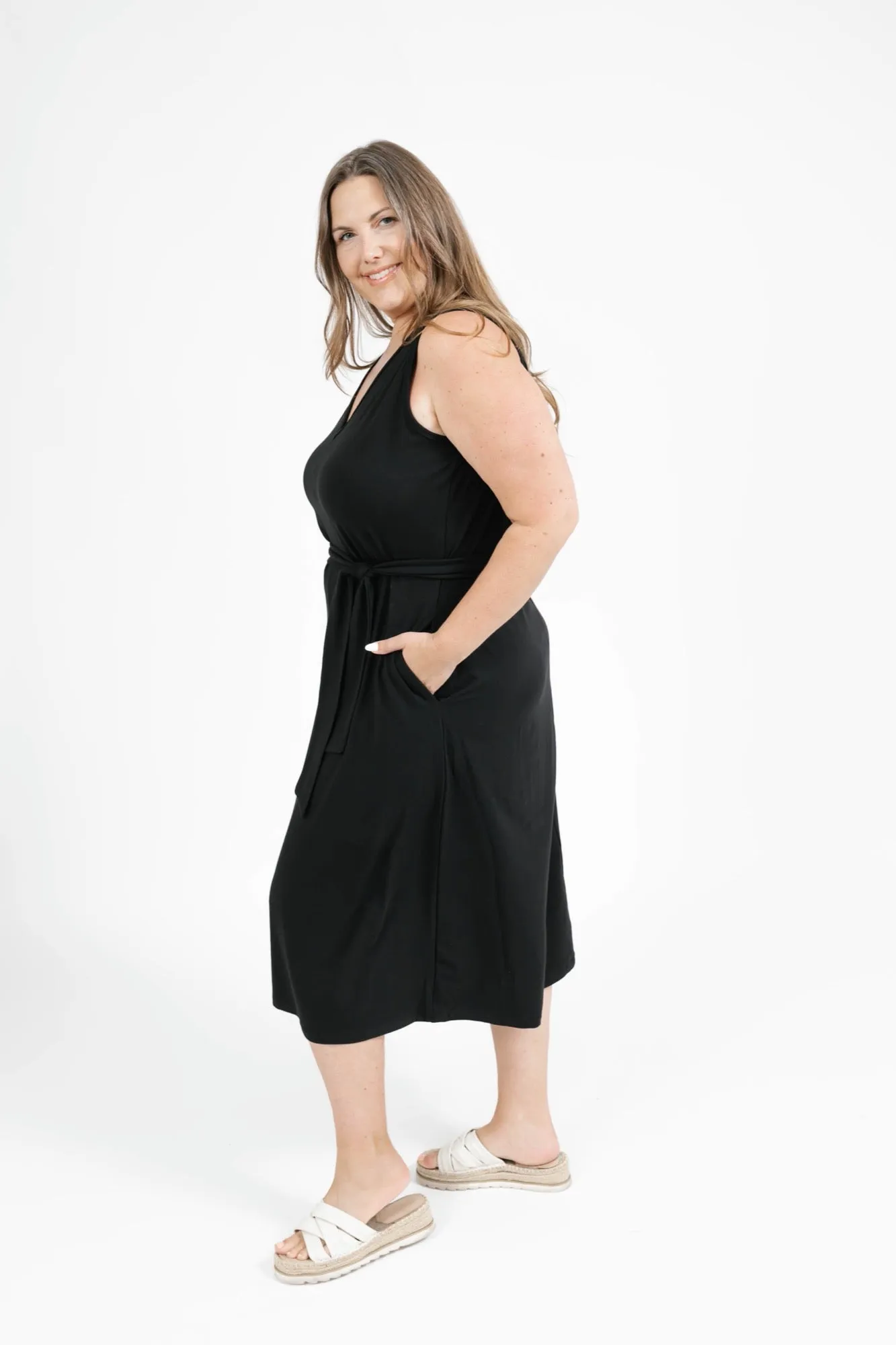 Ivy Midi Dress in Midnight Black