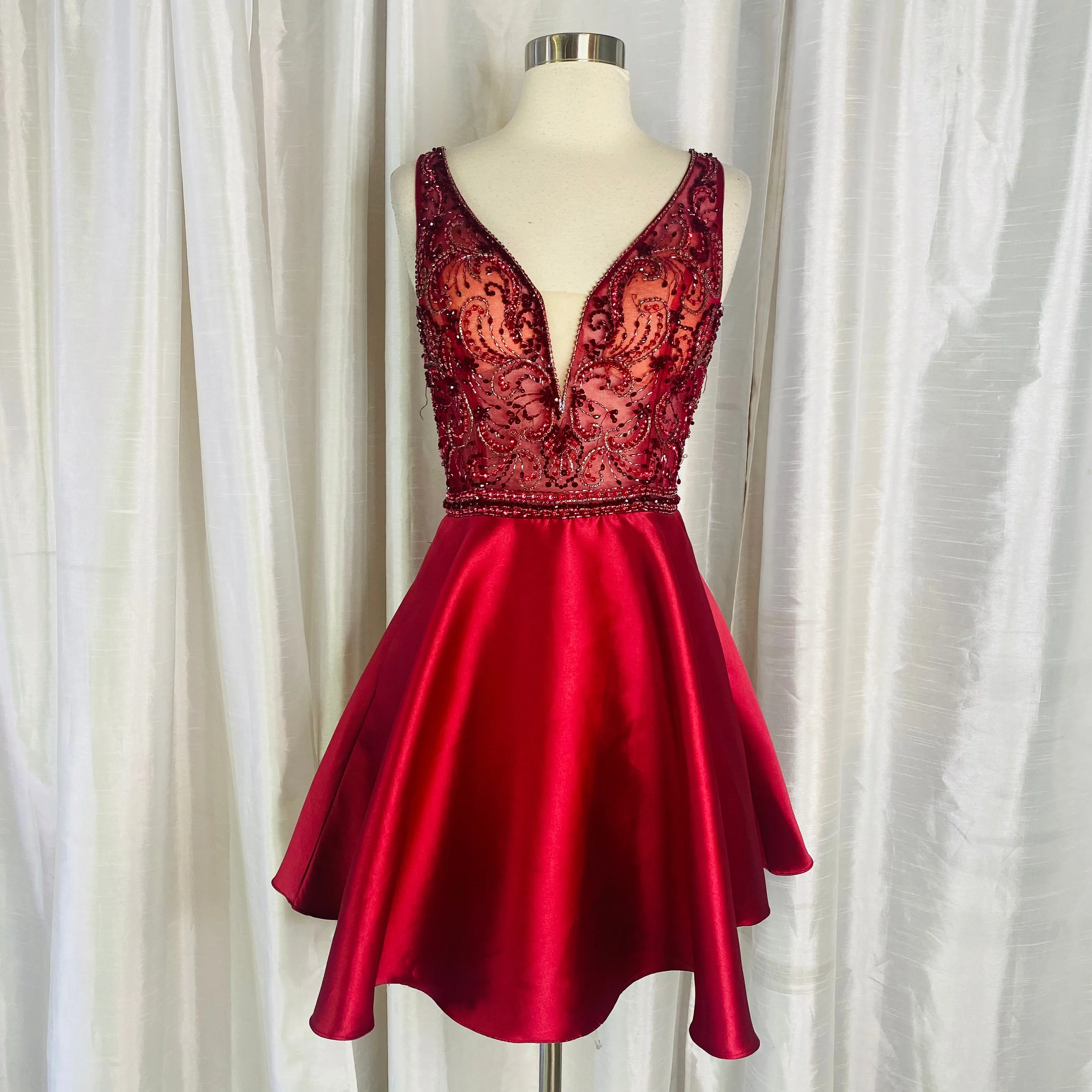 JVN By JOVANI JVN642 Burgundy Fit & Flare Deep V Short Dress Size 8