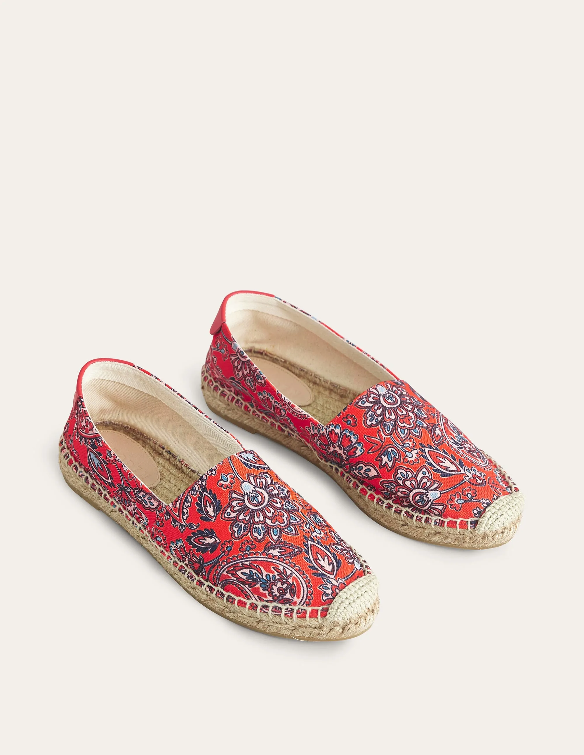 Klassische Espadrilles mit flacher Sohle-Knallrot, Paisleymuster