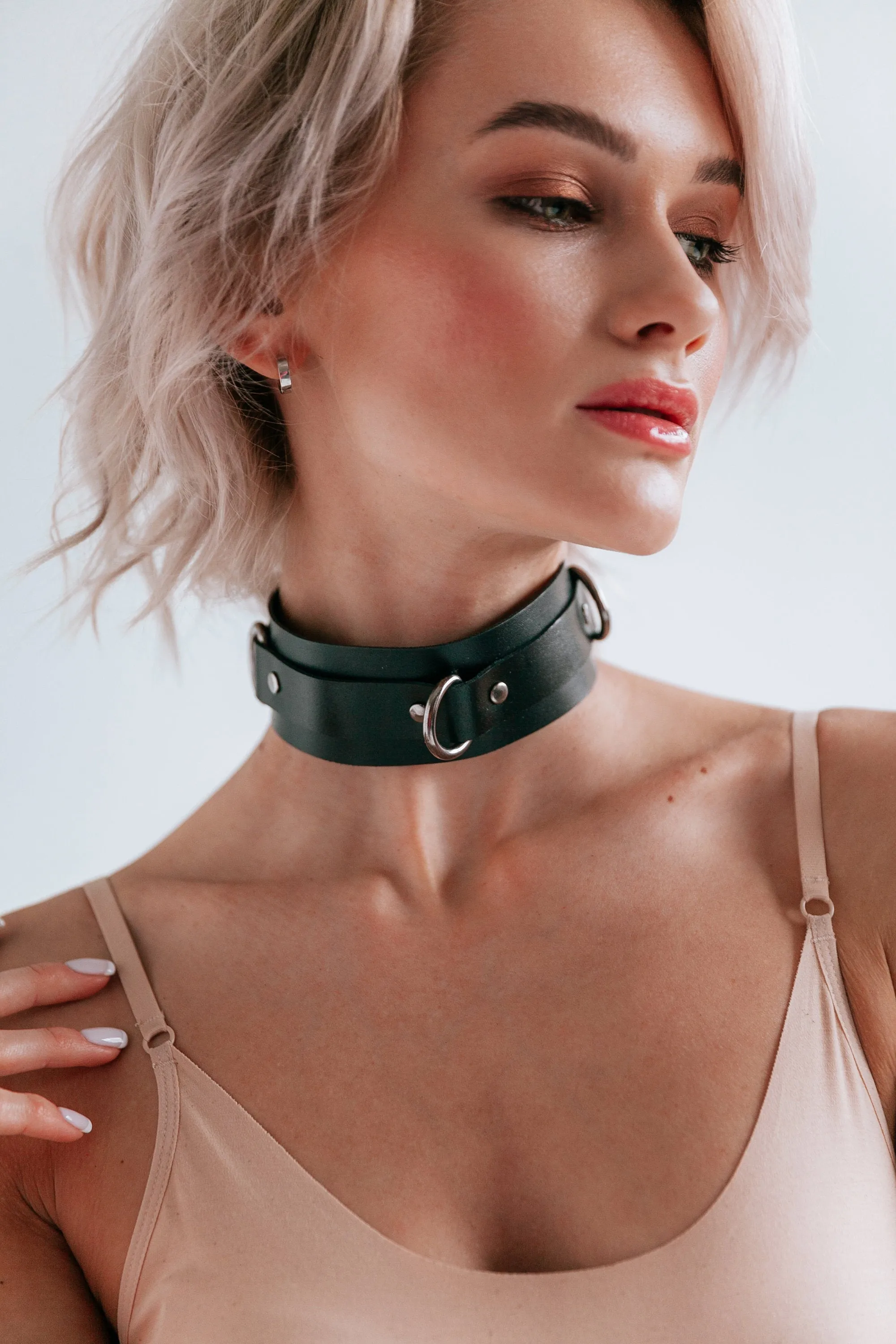 Look "Thuja" & choker "Taeda" & ankle cuffs "Cassia"