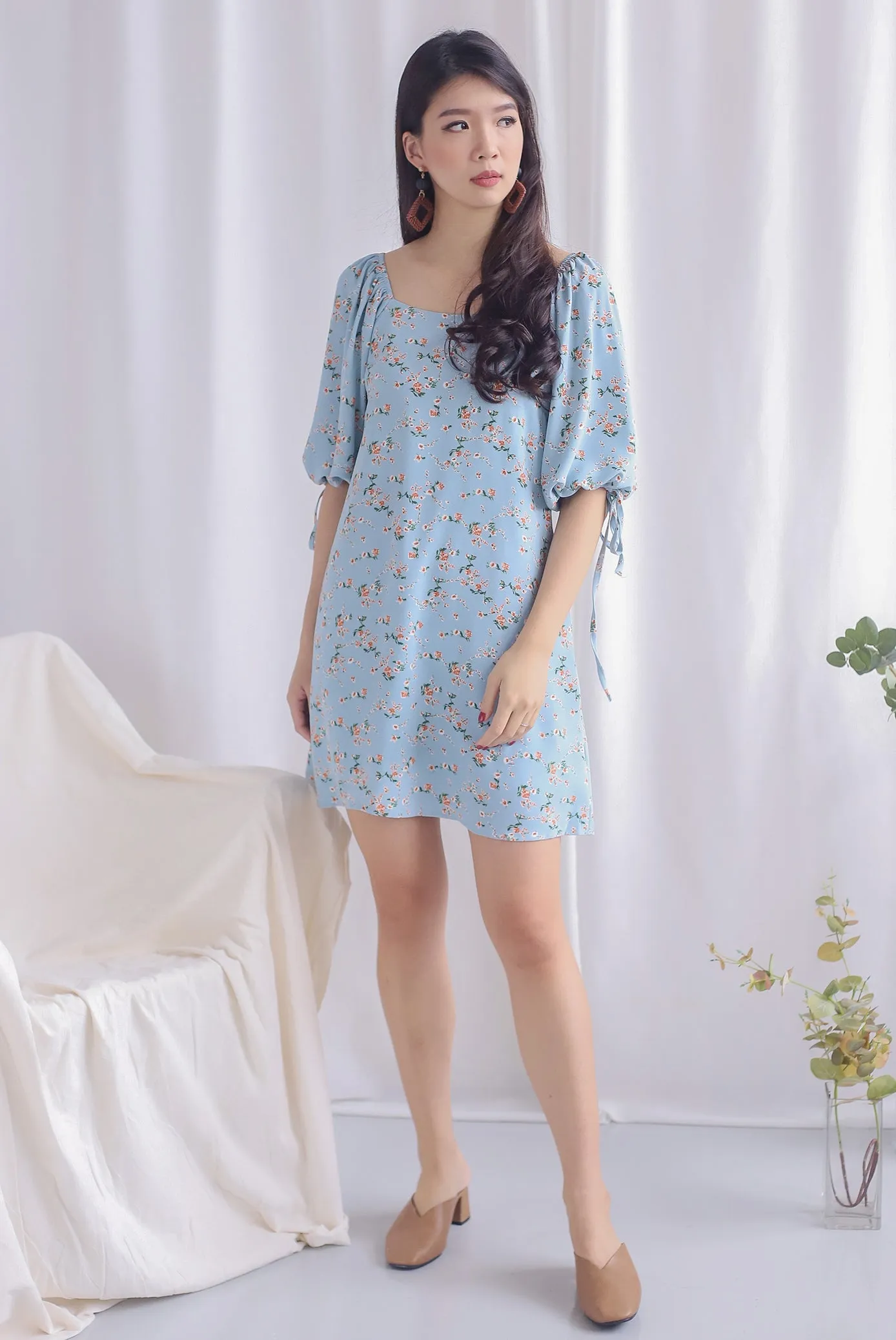 Luciya Tie Sleeve Dress In Sky Floral