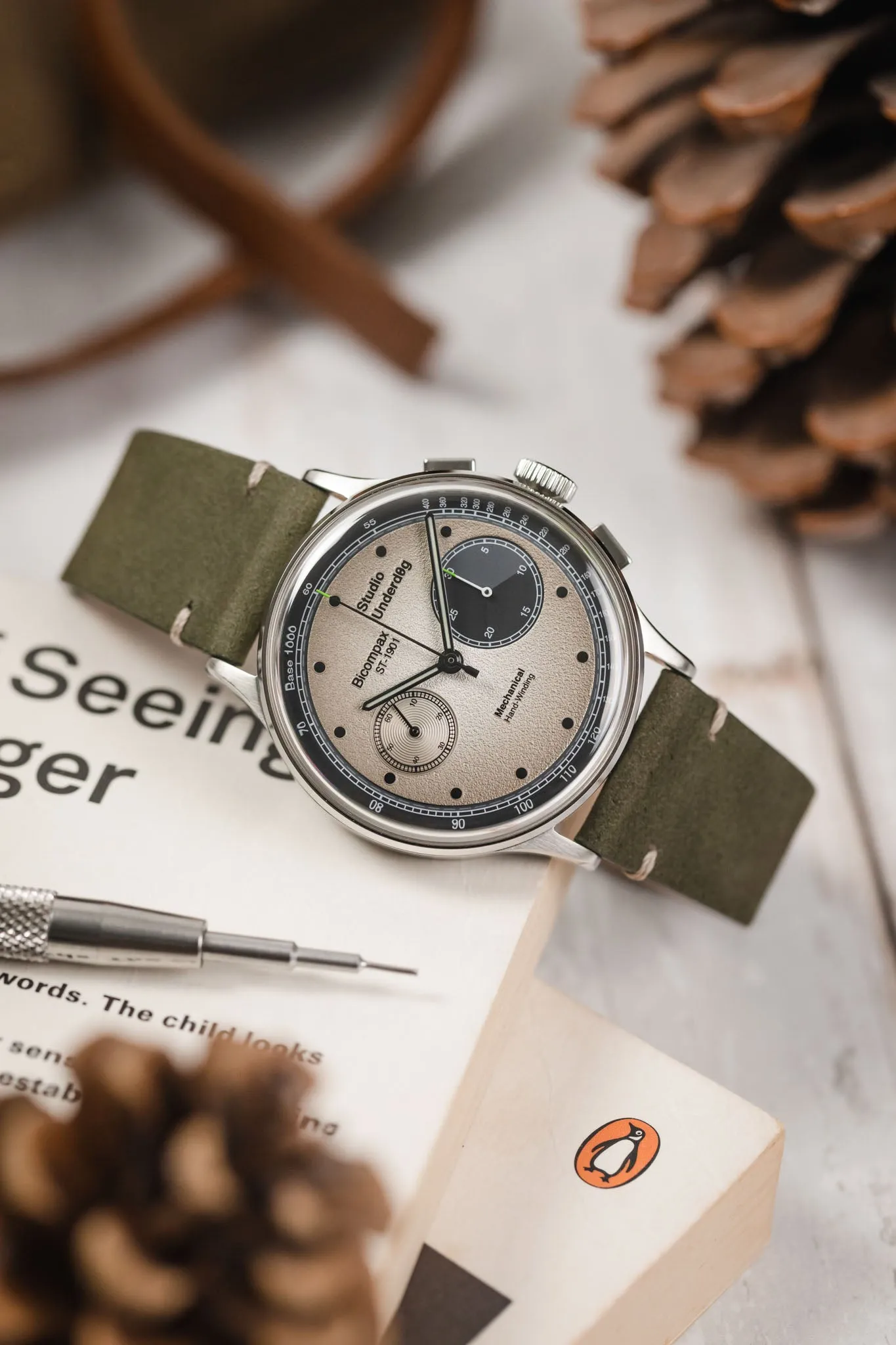 Morellato POLLOCK Vintage Lug-Stitched Calfskin Leather Watch Strap in GREEN
