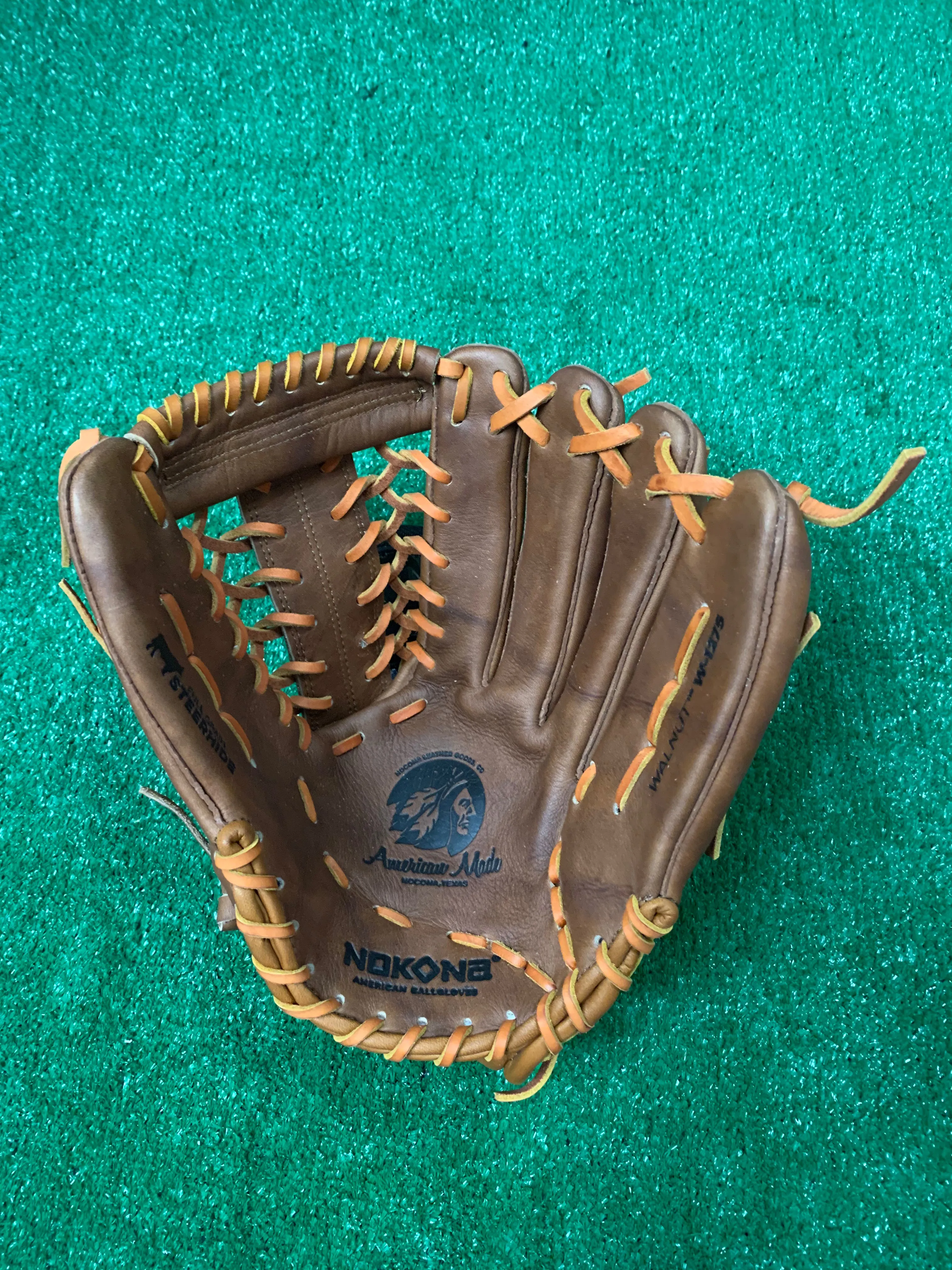 Nokona Walnut™ 12.75'' Baseball Glove