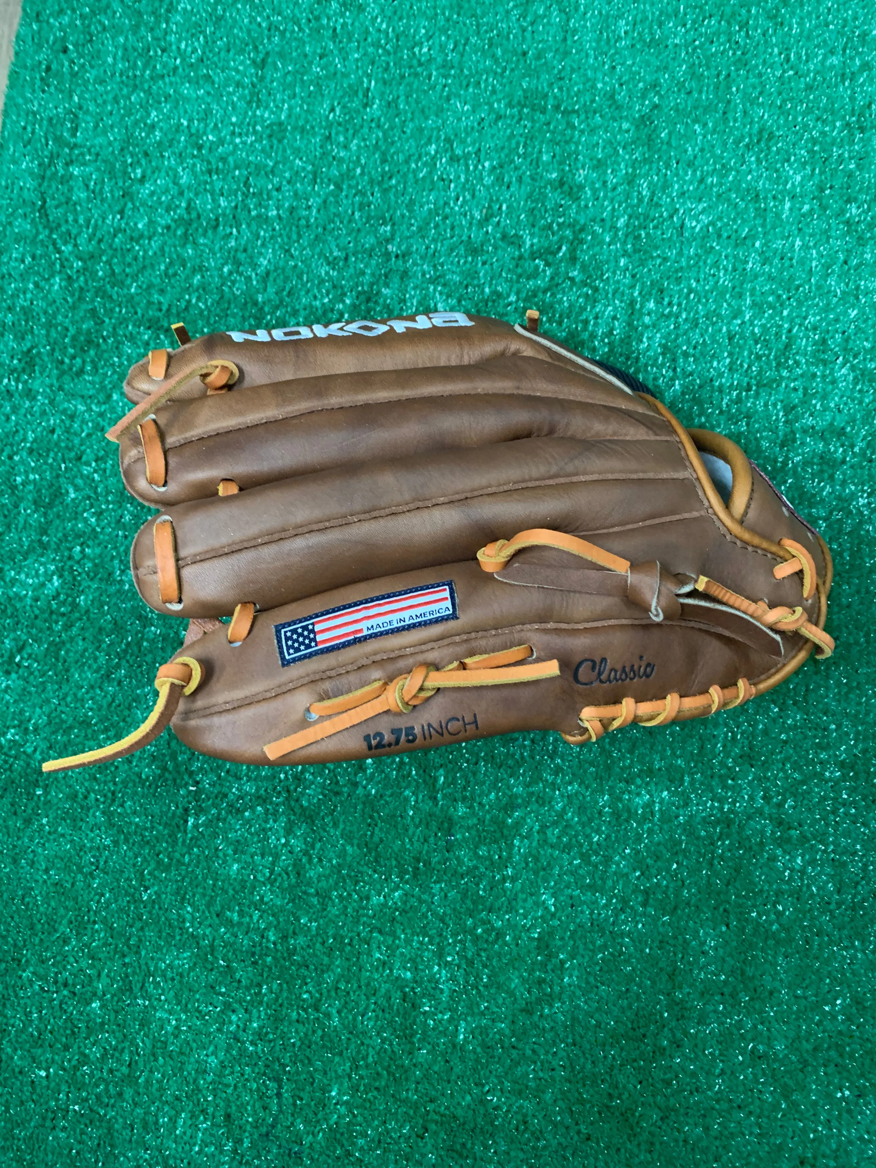 Nokona Walnut™ 12.75'' Baseball Glove