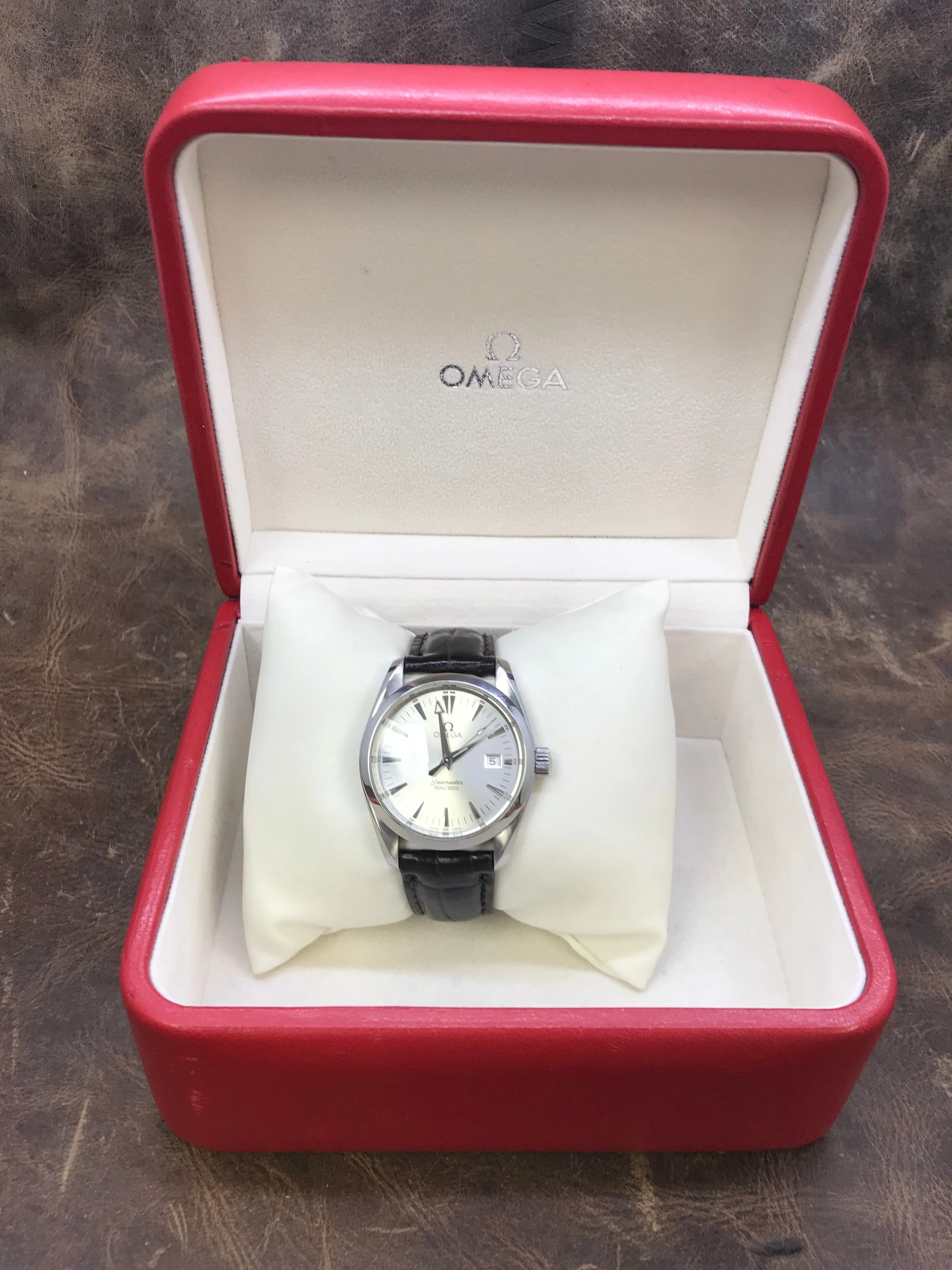 Omega Aqua Terra Quartz 2517.30.00 Silver Dial Quartz Men's Watch