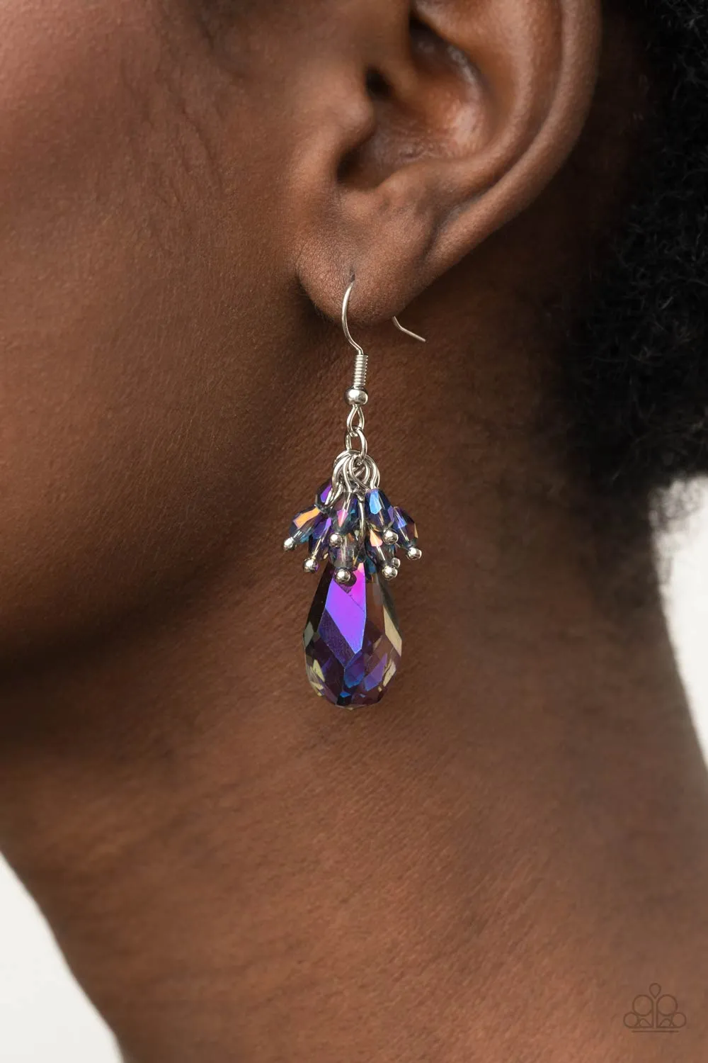 Paparazzi Well Versed in Sparkle - Iridescent Earrings