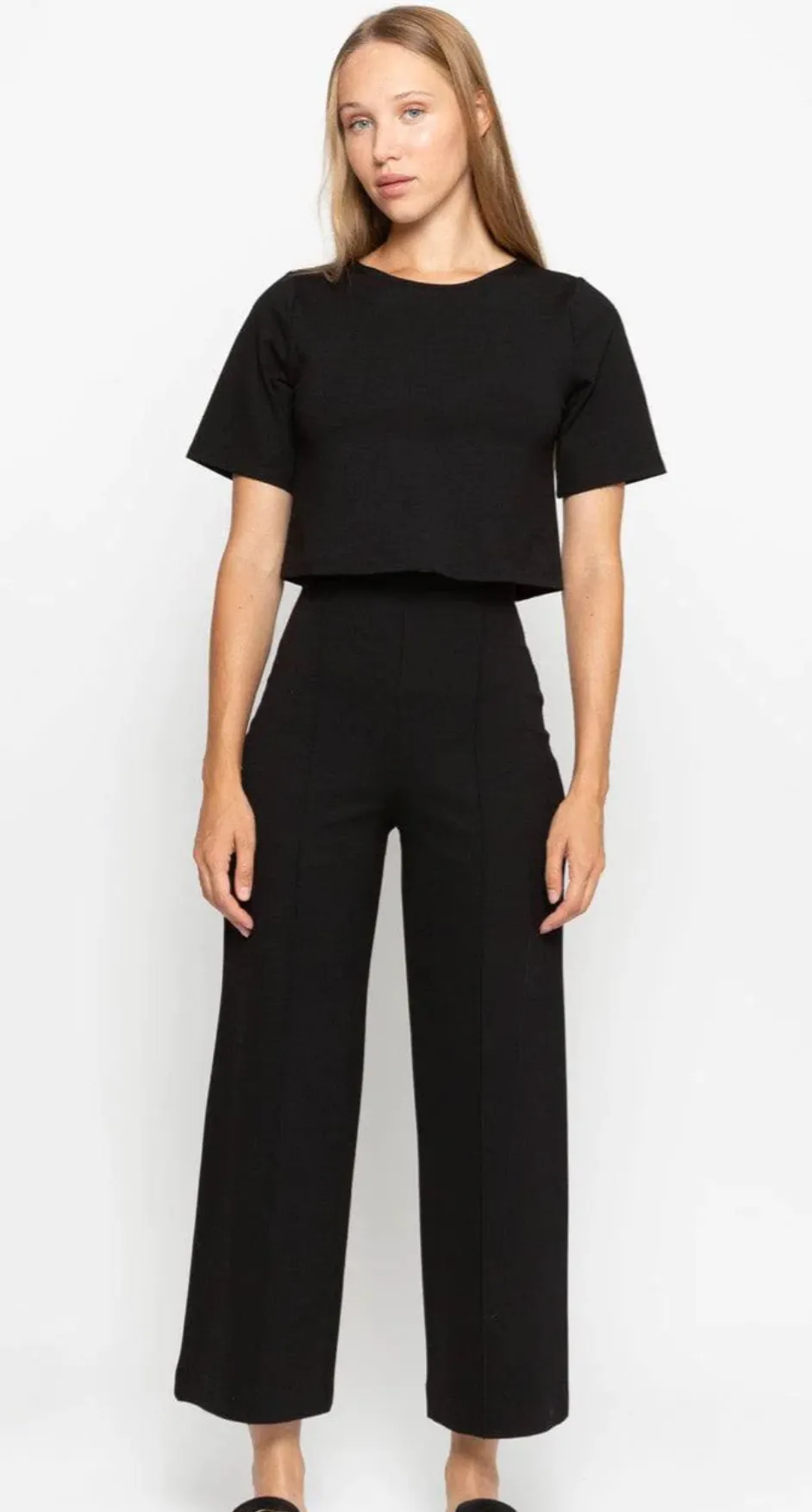 Ponte Knit Wide Leg Pant Cropped in Black