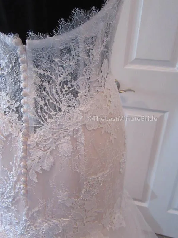 Private Collection Kate 18060 - sold