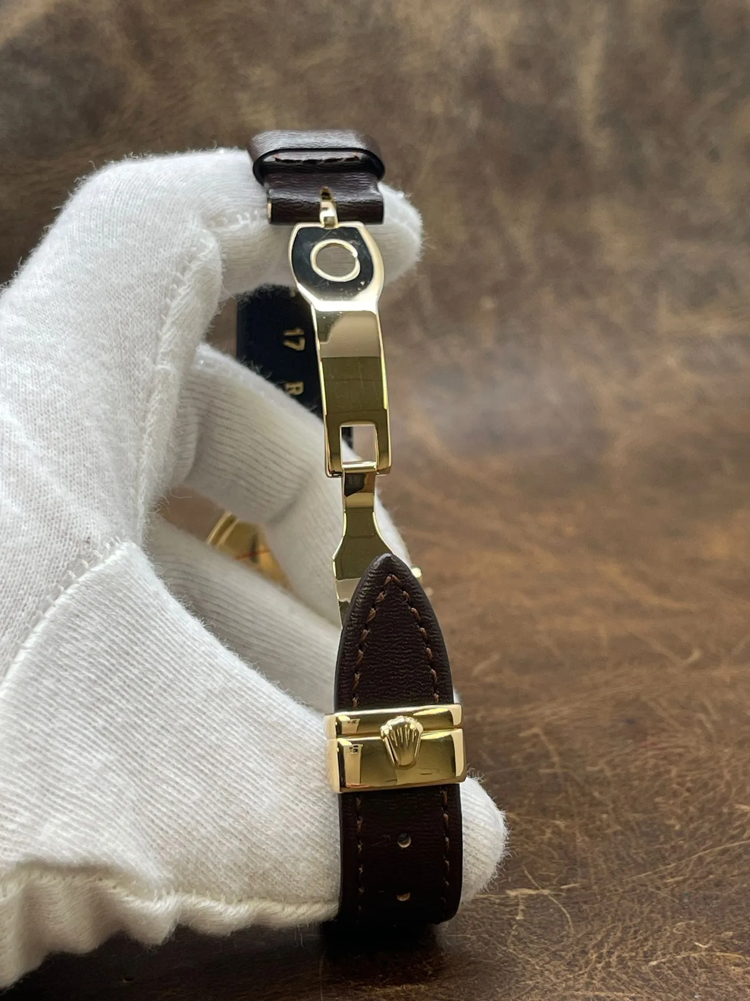 Rolex Cellini 33mm 18K Yellow Gold 6622 Champagne Dial Quartz Men's Watch