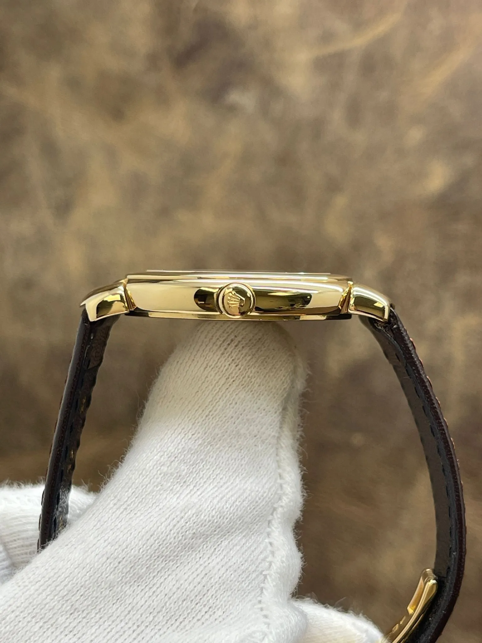 Rolex Cellini 33mm 18K Yellow Gold 6622 Champagne Dial Quartz Men's Watch