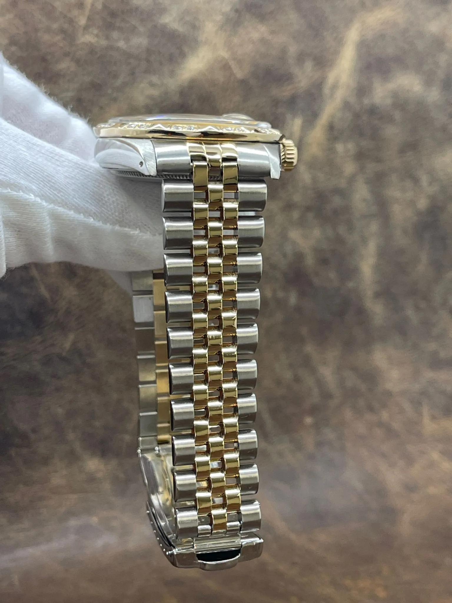 Rolex Datejust 36mm Custom Diamond Bezel 16013 Champagne Dial Automatic Watch