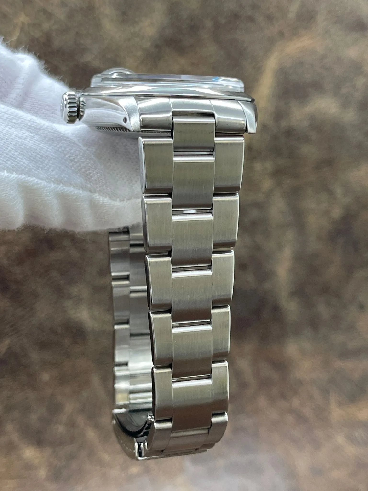 Rolex Oyster Perpetual Date 34mm 1500 Custom MOP Diamond Dial Automatic Watch