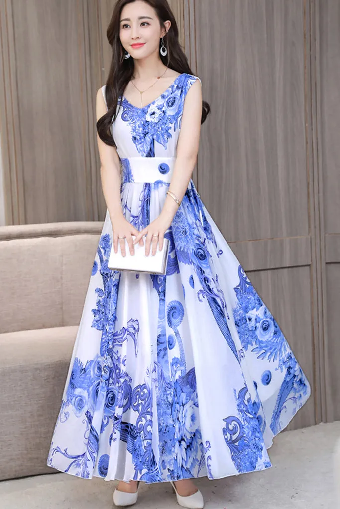 Sleeveless V-neck Fit&Flare Dress