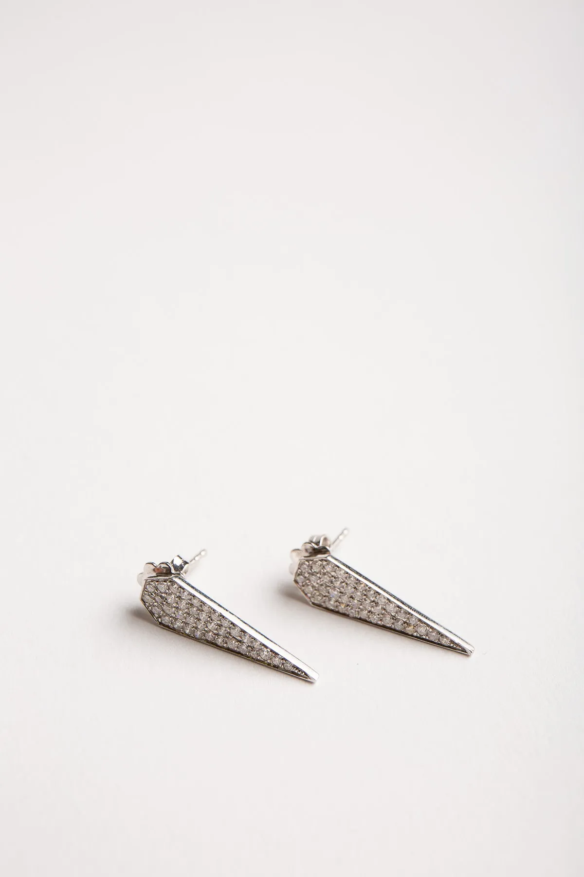 STEFERE | 18K WHITE GOLD .88 DIAMOND EARRINGS