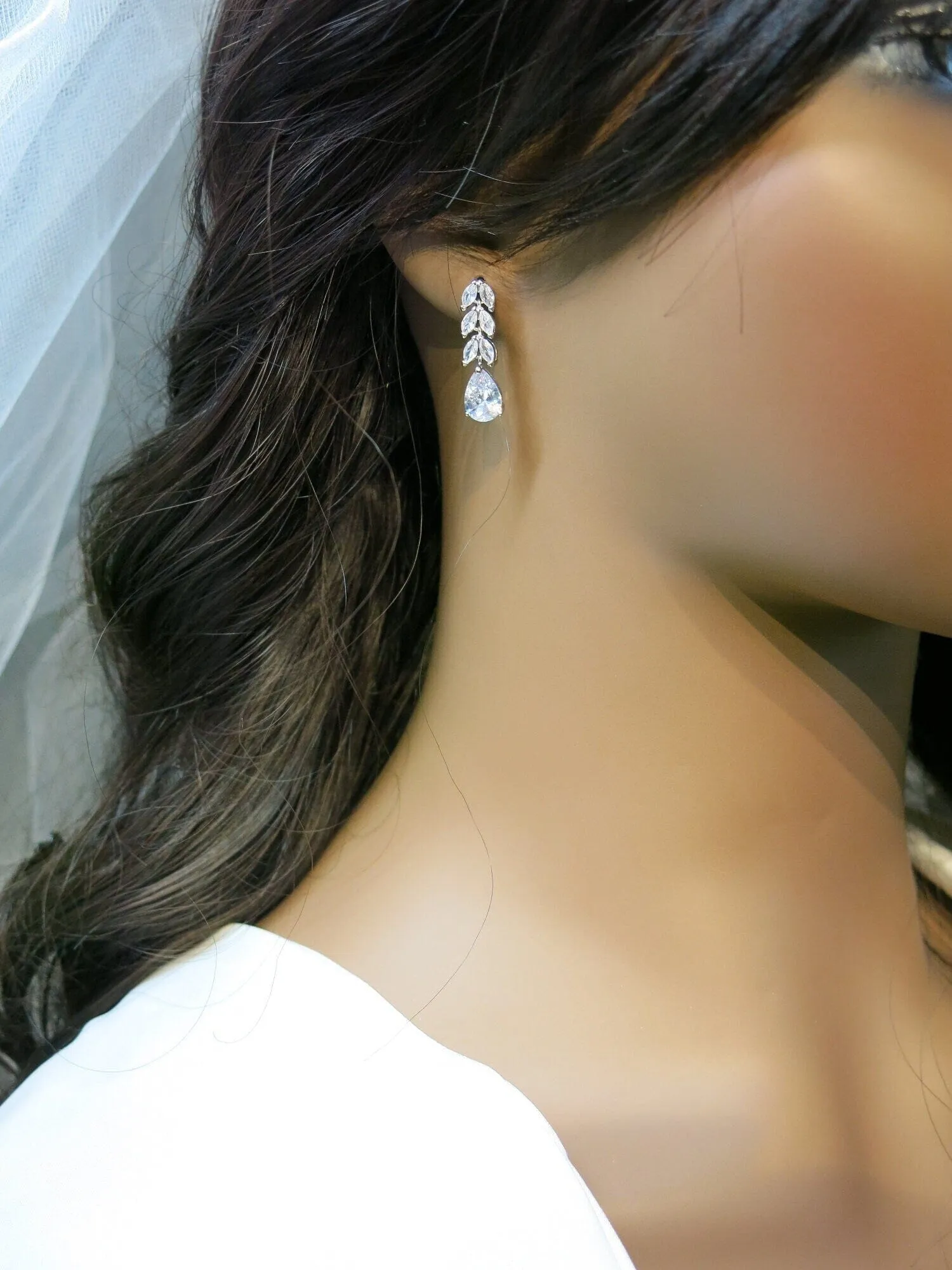 Teardrop Crystal Wedding Earrings, Bridal 14K Gold CZ Diamond Minimalist Wedding Crystal Studs