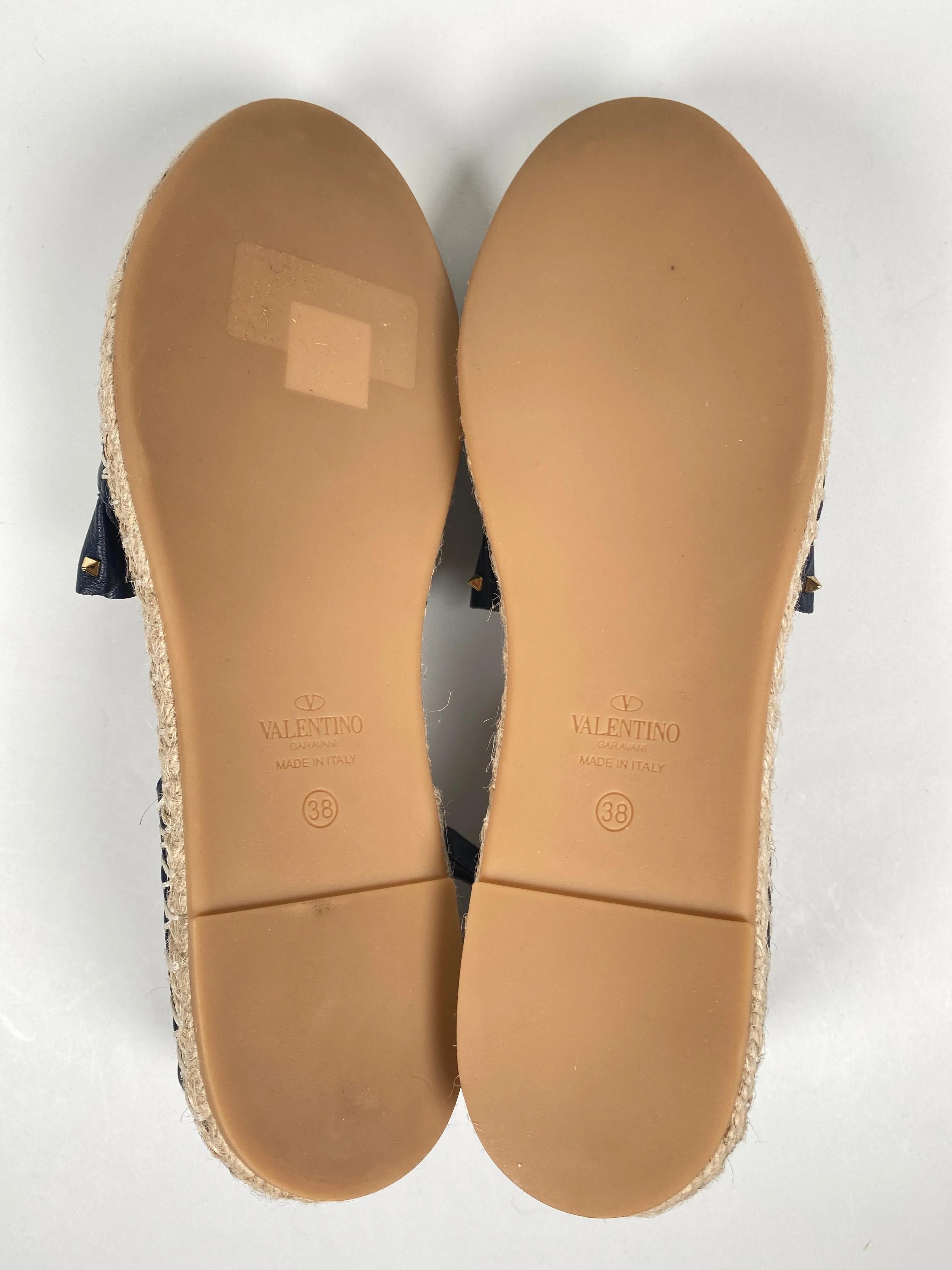 VALENTINO GARAVANI - ROCKSTUD RUFFLE TRIM NAVY BLUE LEATHER ESPADRILLES - SZ 38 - NEW IN BOX