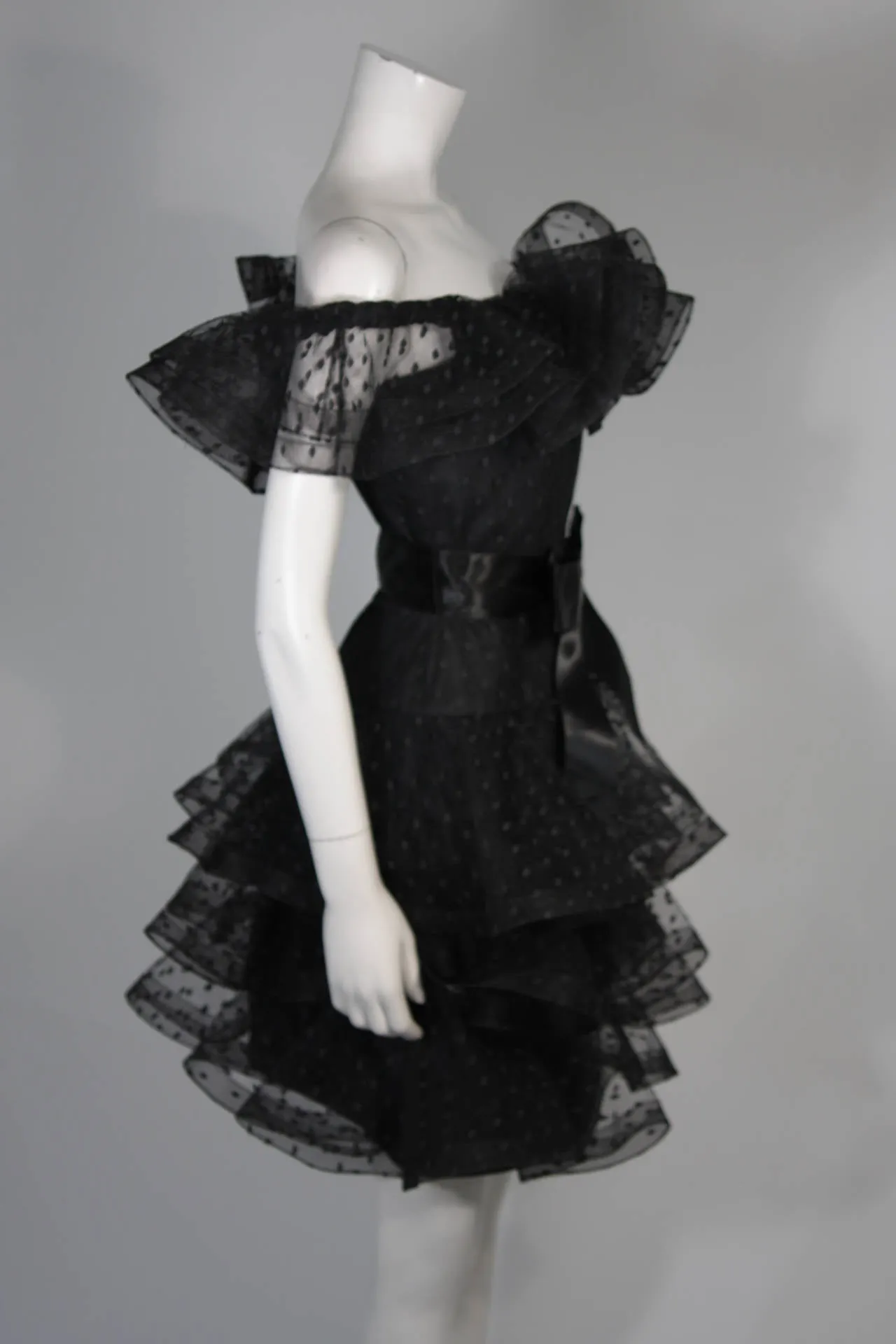 VICTOR COSTA Black Cocktail Dress w/ Horsehair Ruffles Size 2