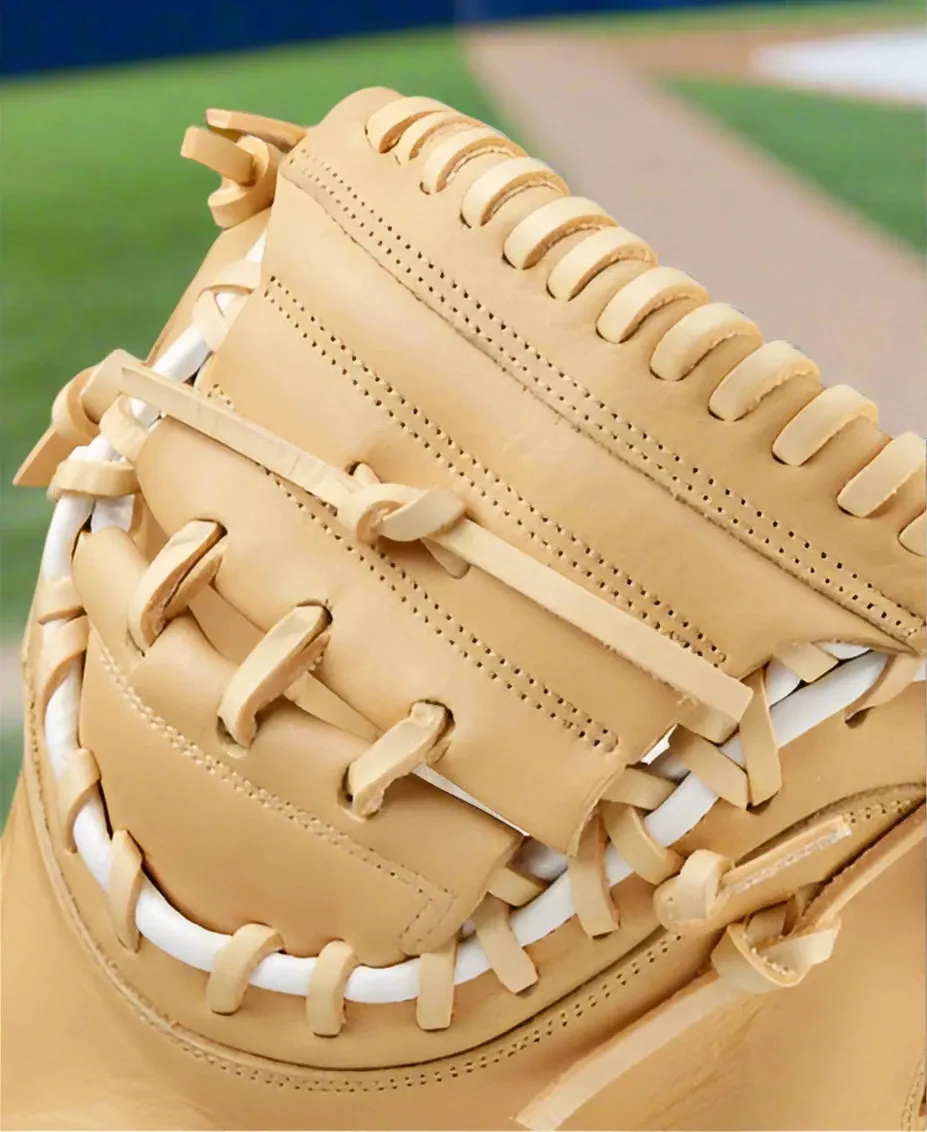 Wilson Fall 2024 A1000® 33" CM33 Baseball Catchers Mitt