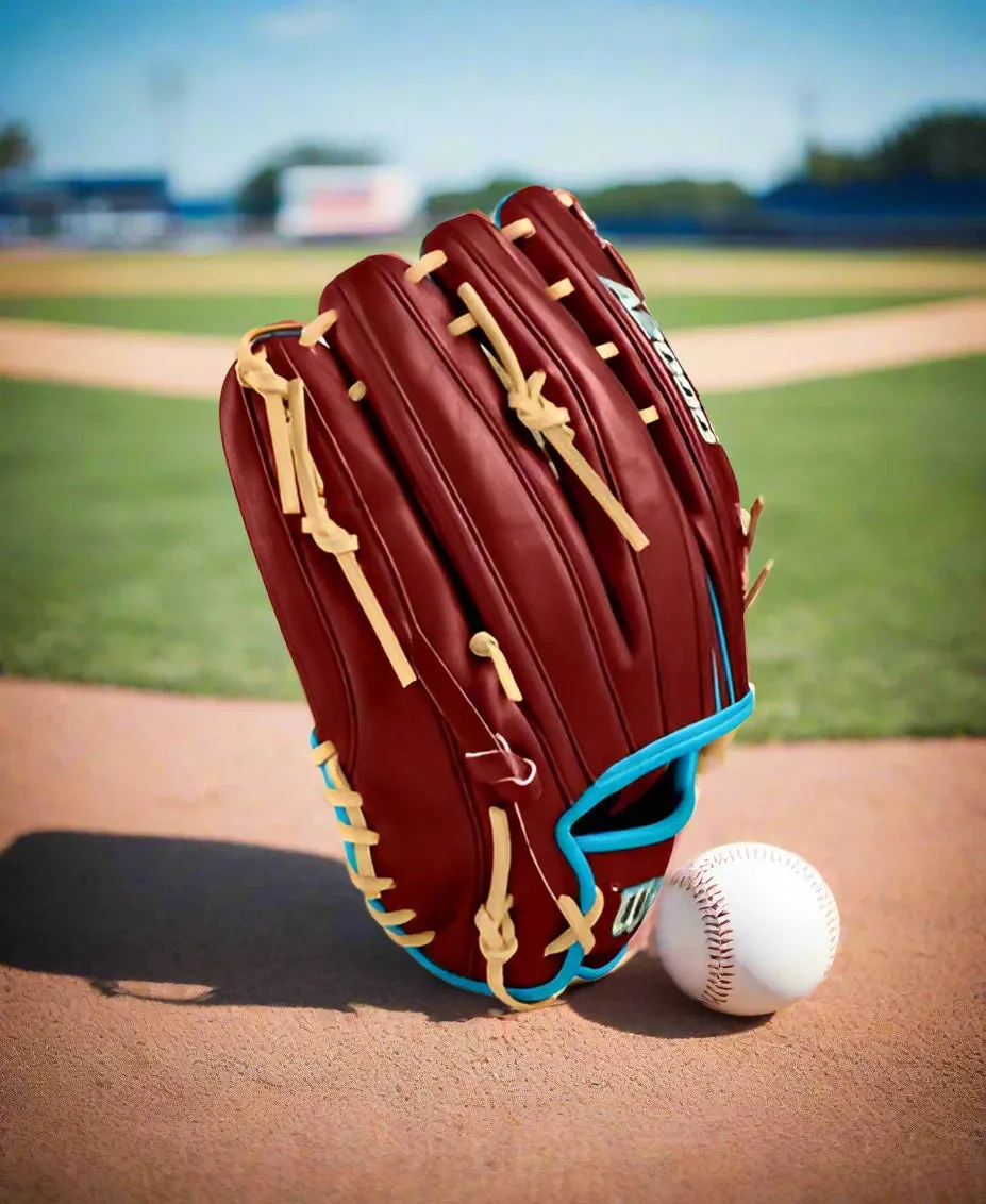 Wilson Winter 2024 A2000® D33 11.75" Baseball Glove