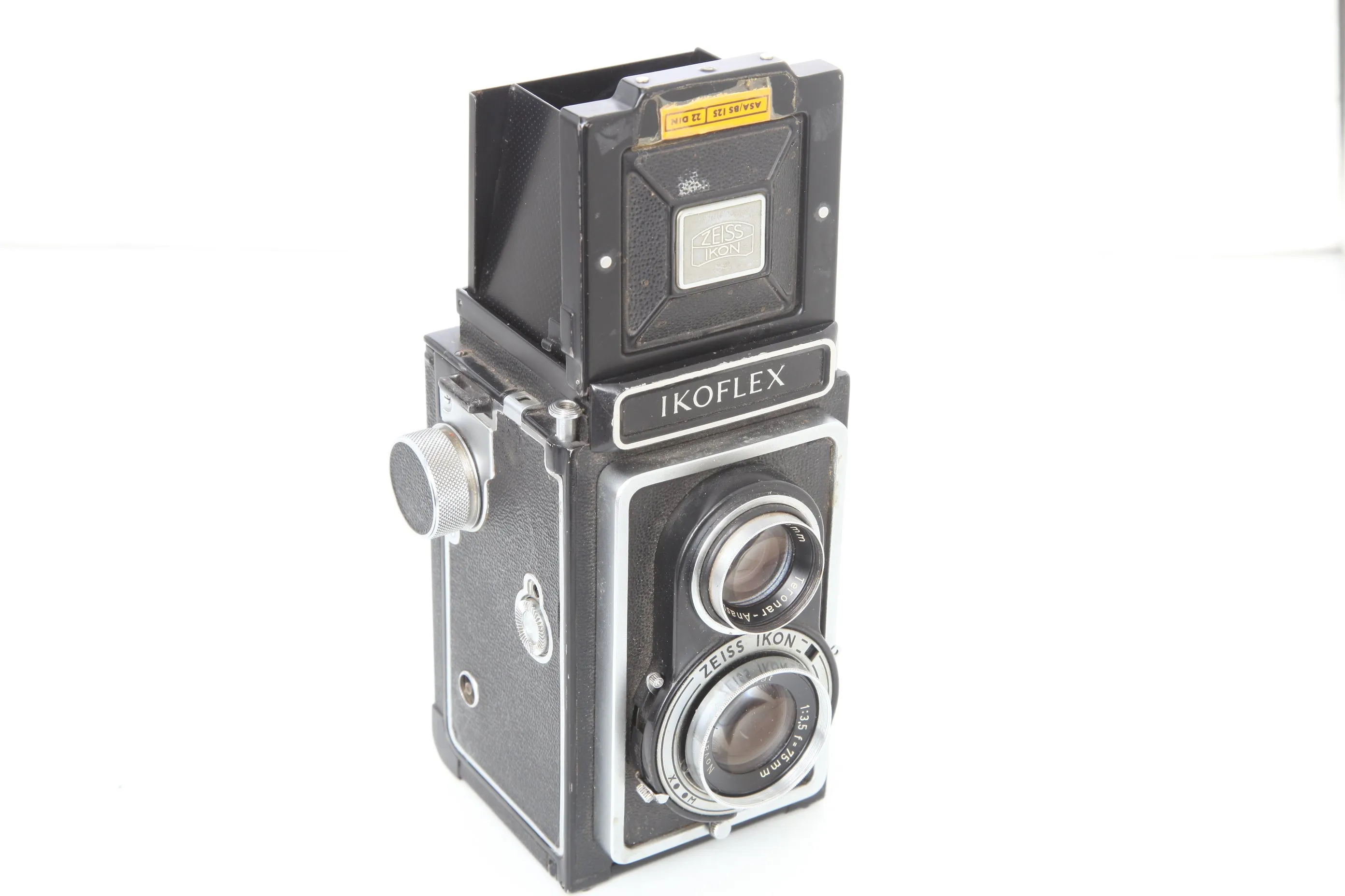 Zeiss Ikon Ikoflex Ia 6x6 TLR  - cl'a August 2023